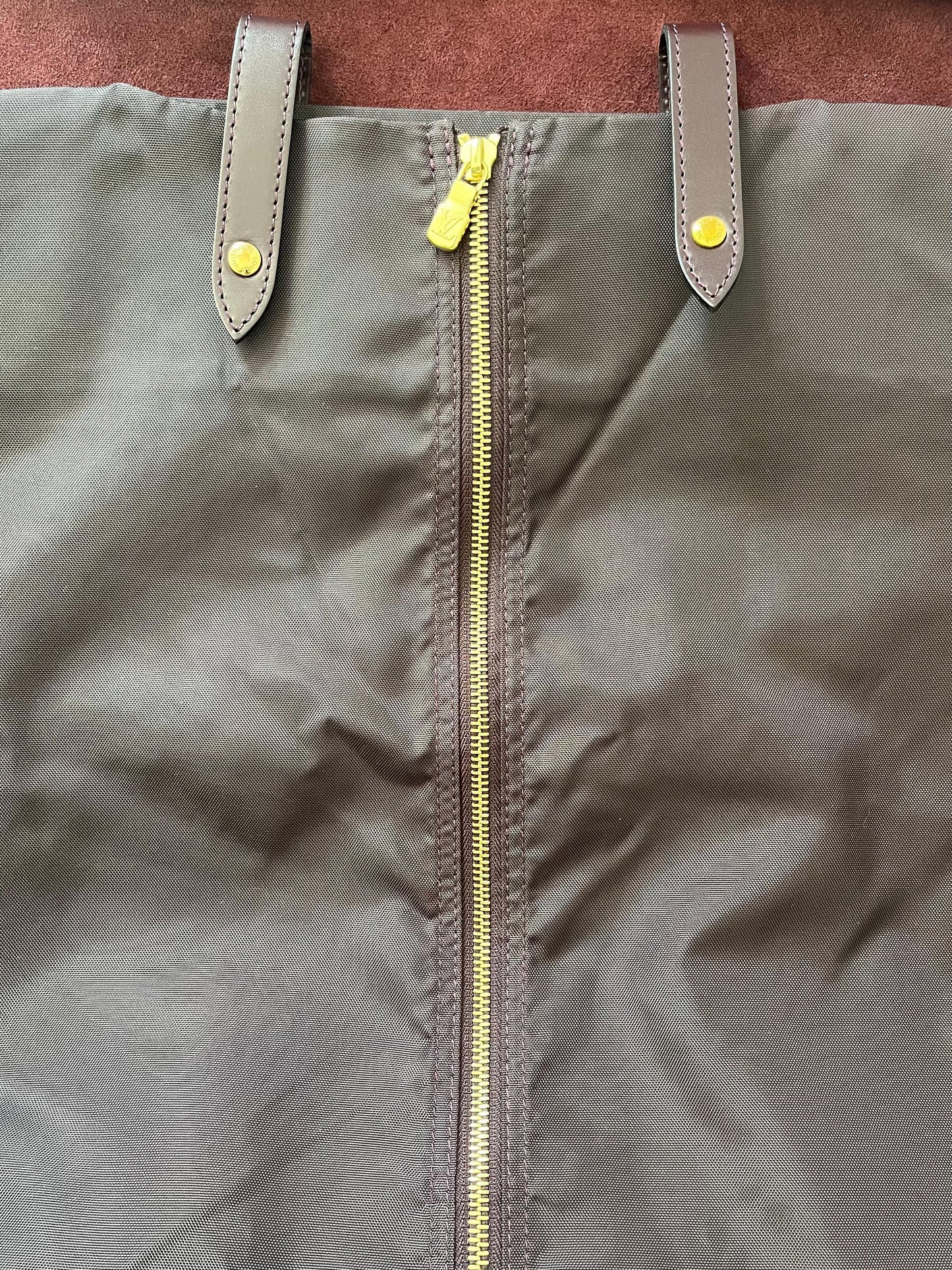 Louis Vuitton Helanga Taiga