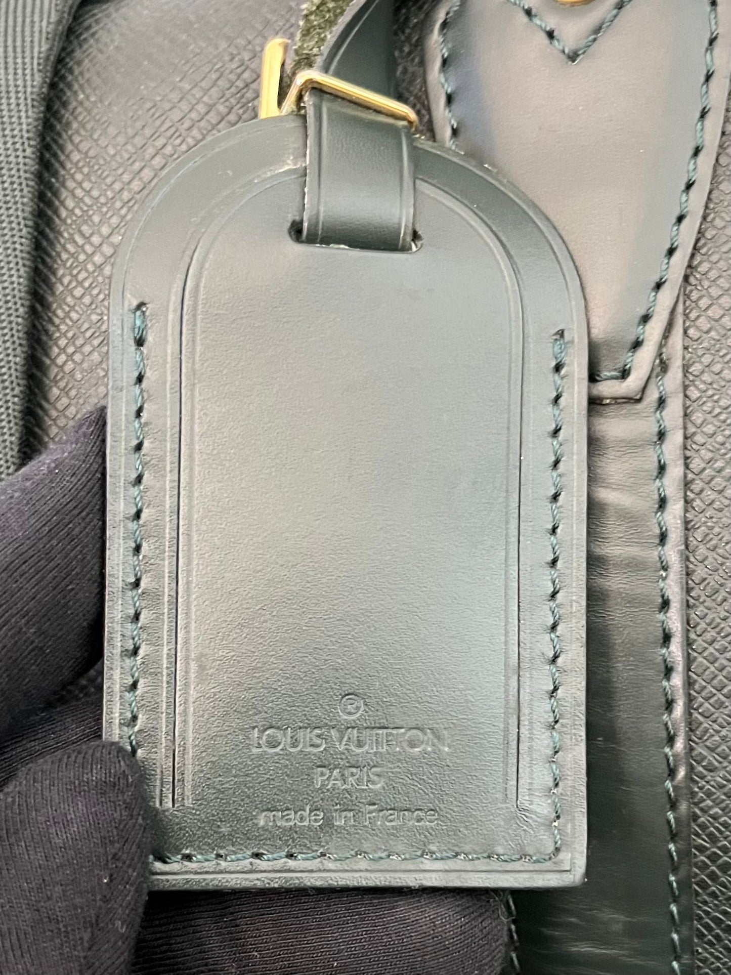 Louis Vuitton Kendall PM Taiga