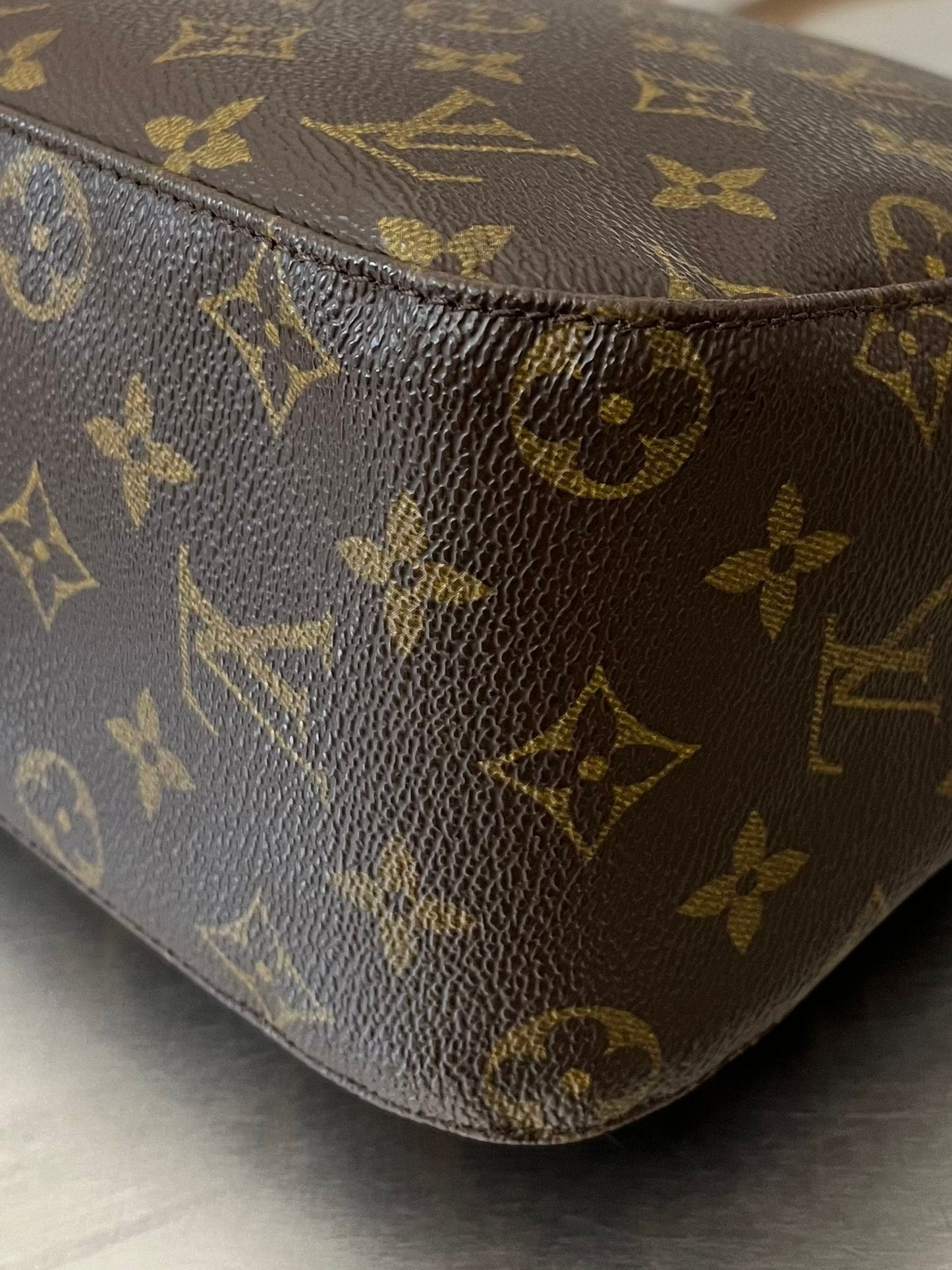 Louis Vuitton Looping MM