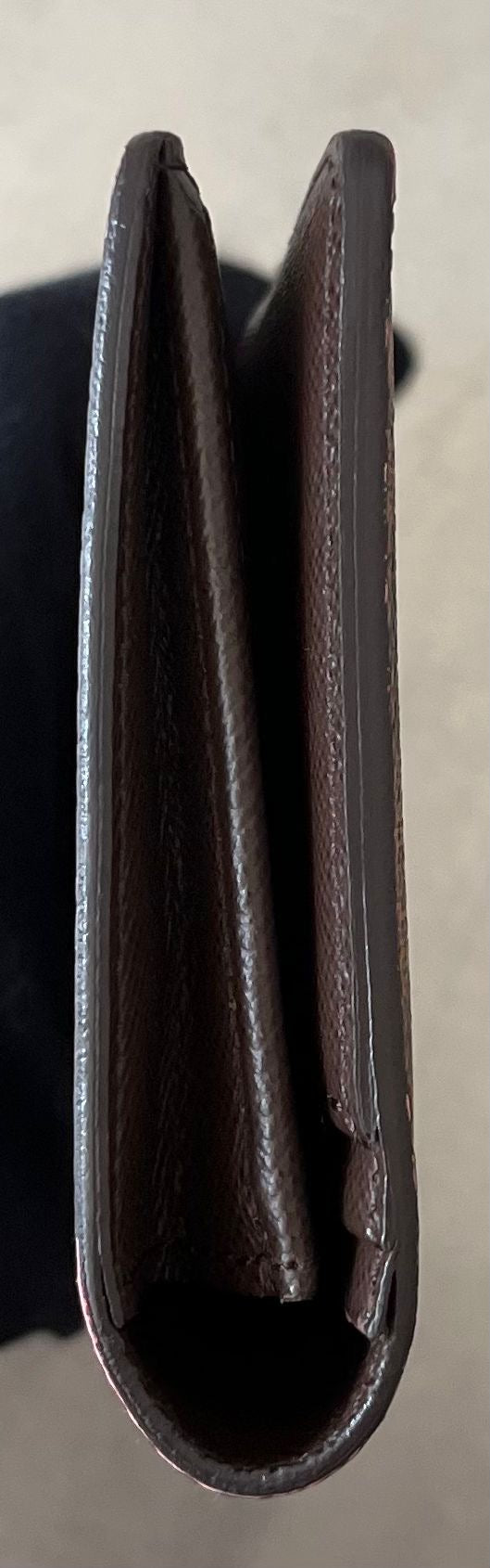 Louis Vuitton Brazza Damier