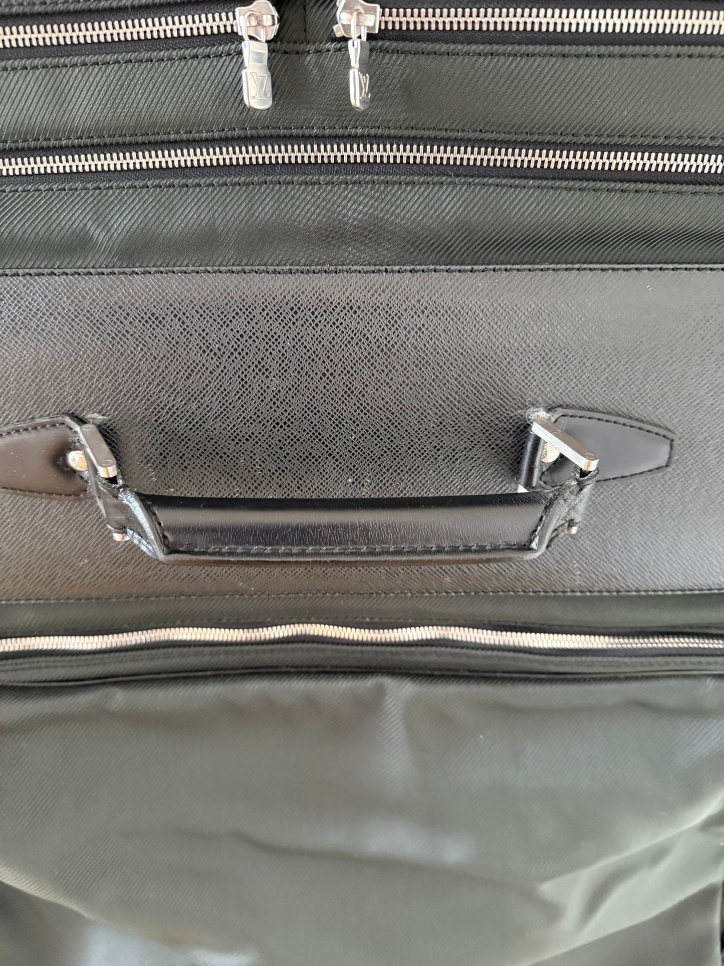 Louis Vuitton Cinq Cintre Kleidersack