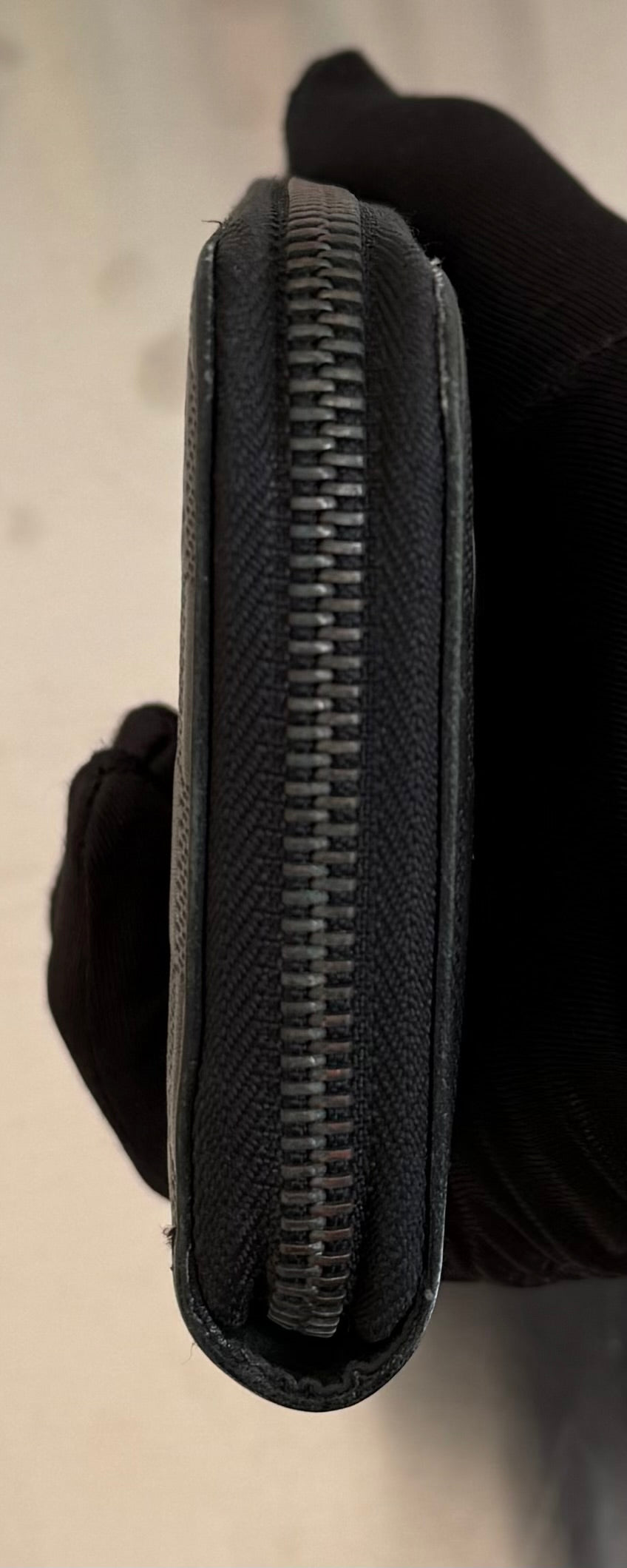 Louis Vuitton Zippy Vertical Infini Leder