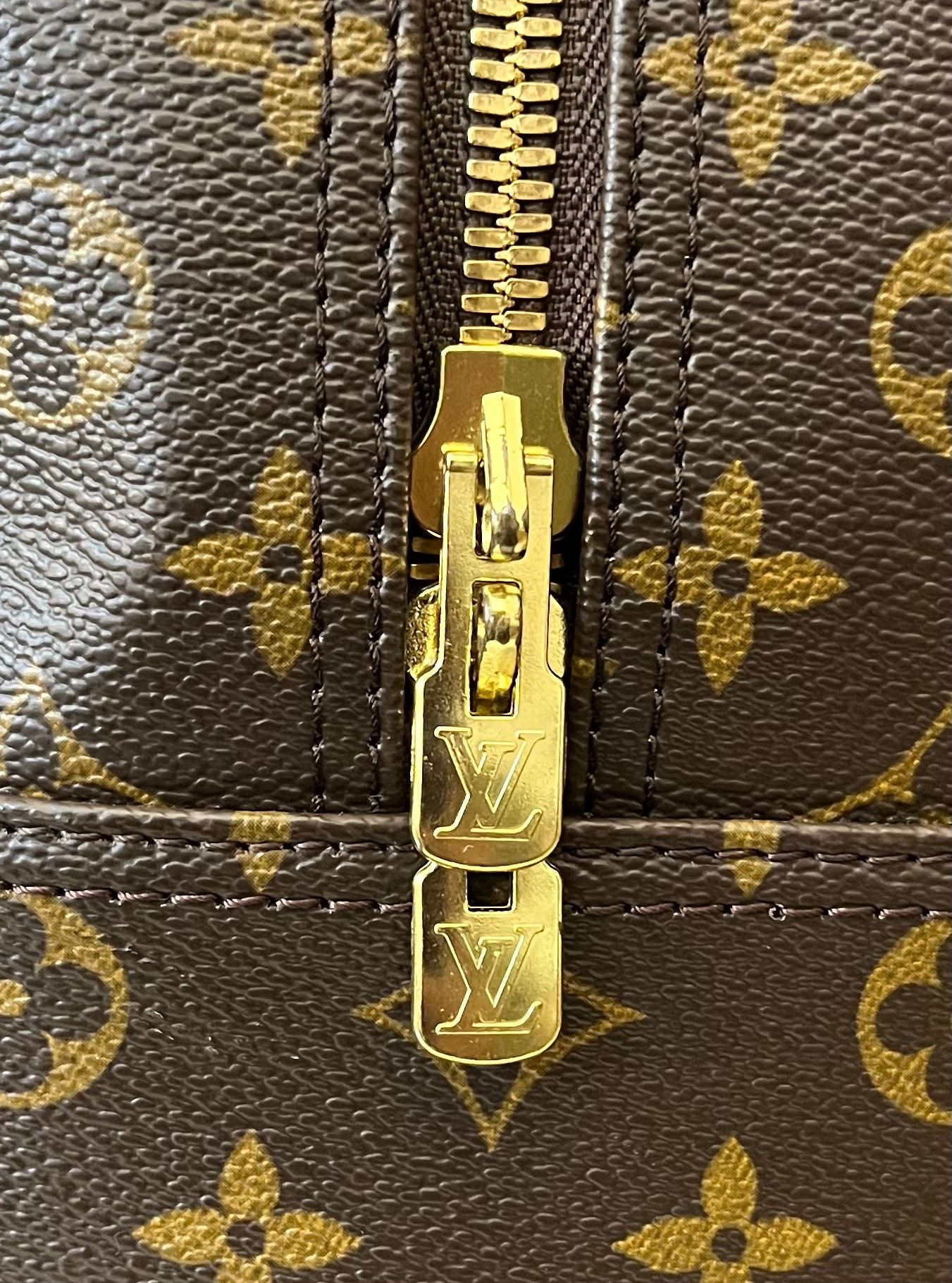 Louis Vuitton Evasion
