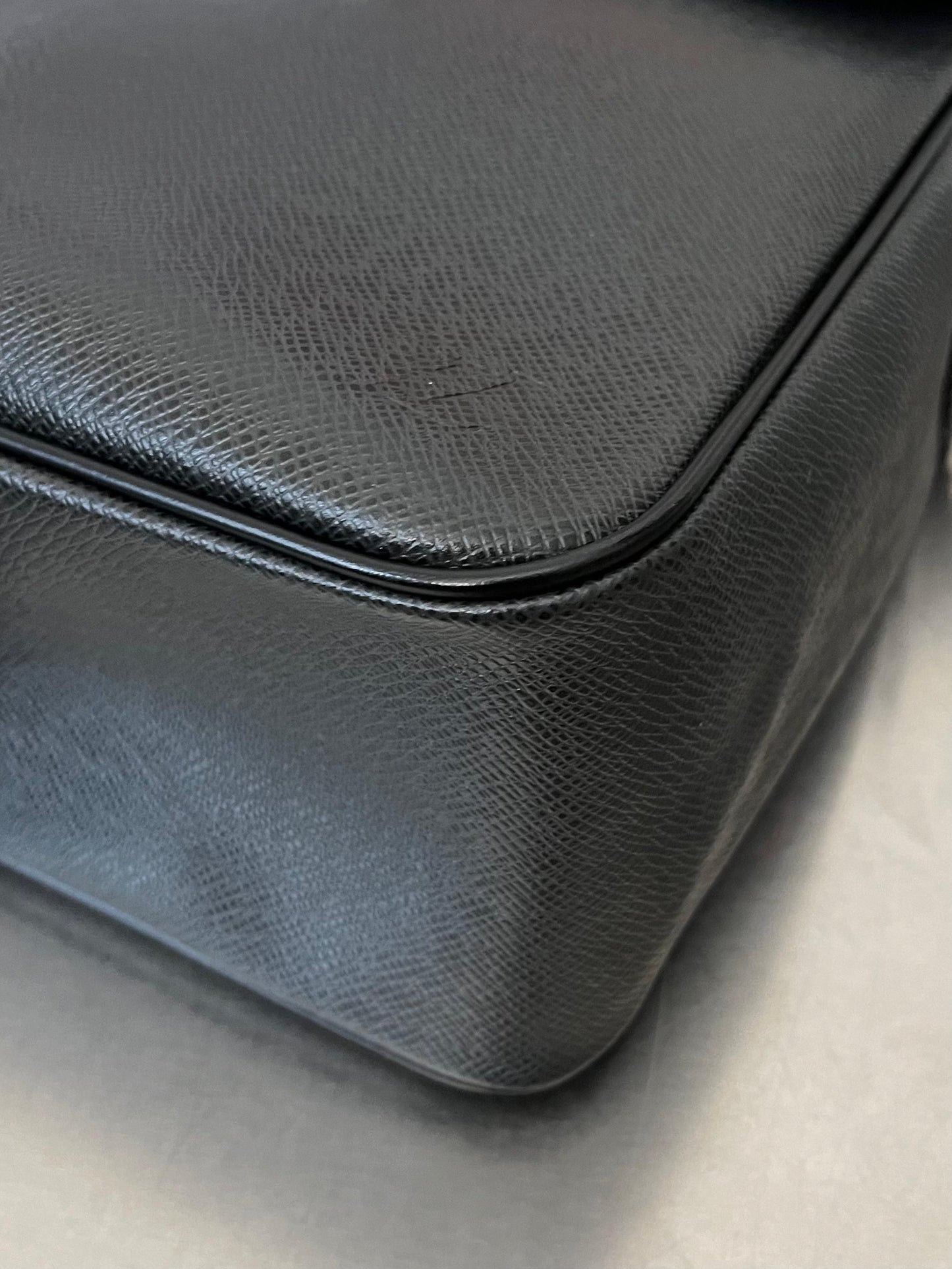 Louis Vuitton Yaranga Taiga
