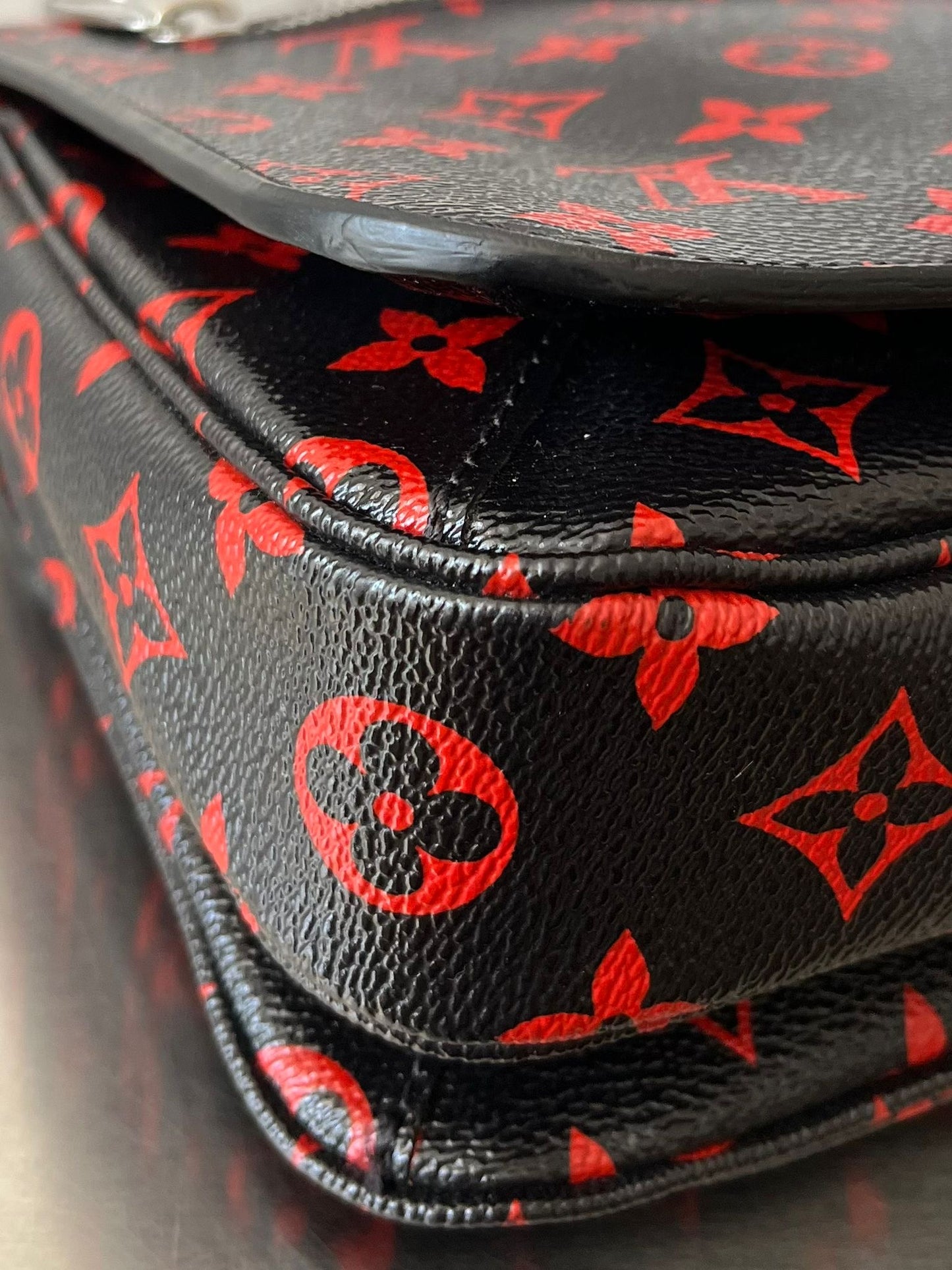Louis Vuitton Metis Pochette Infrarouge (Limitiertes Modell)