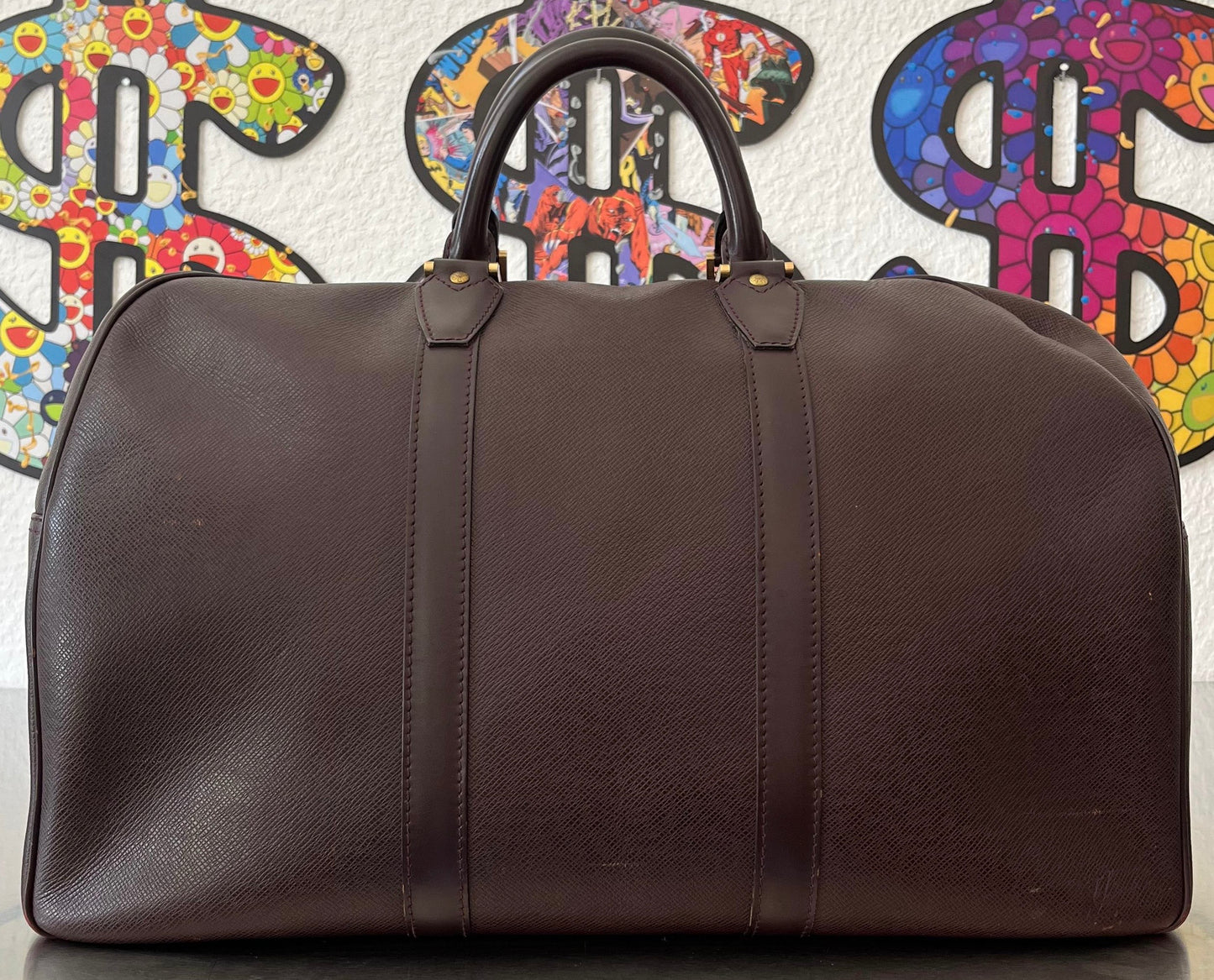 Louis Vuitton Kendall PM Taiga Leder