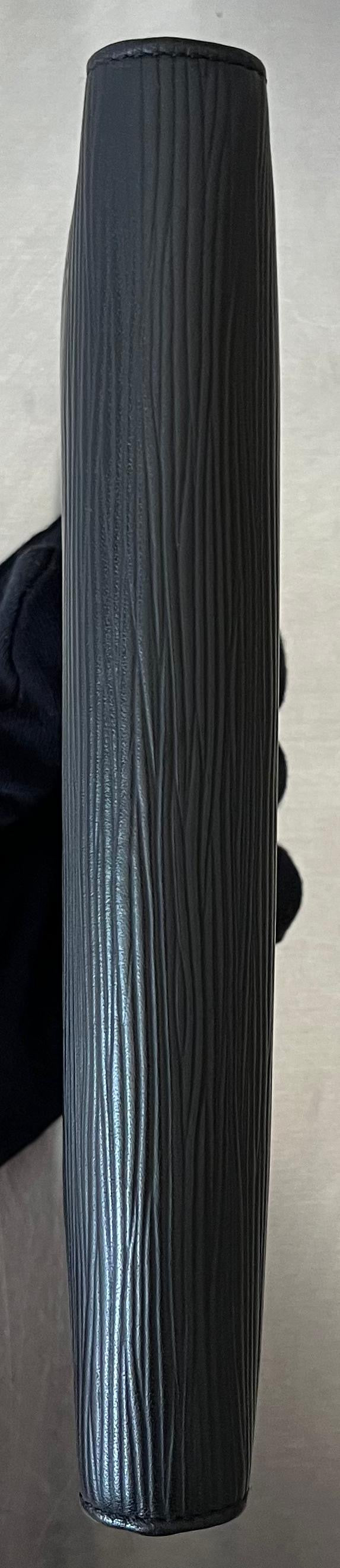 Louis Vuitton Zippy Organizer Epi