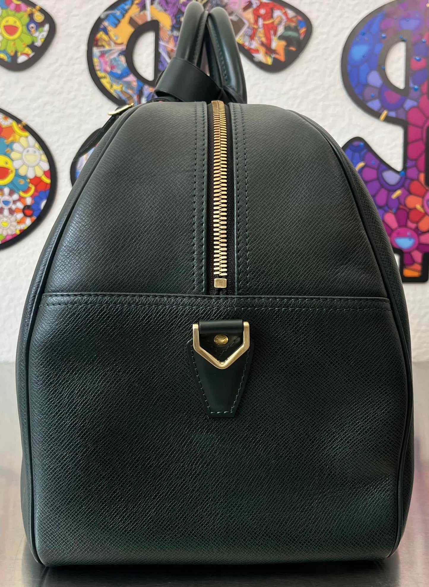 Louis Vuitton Kendall PM Taiga Leder