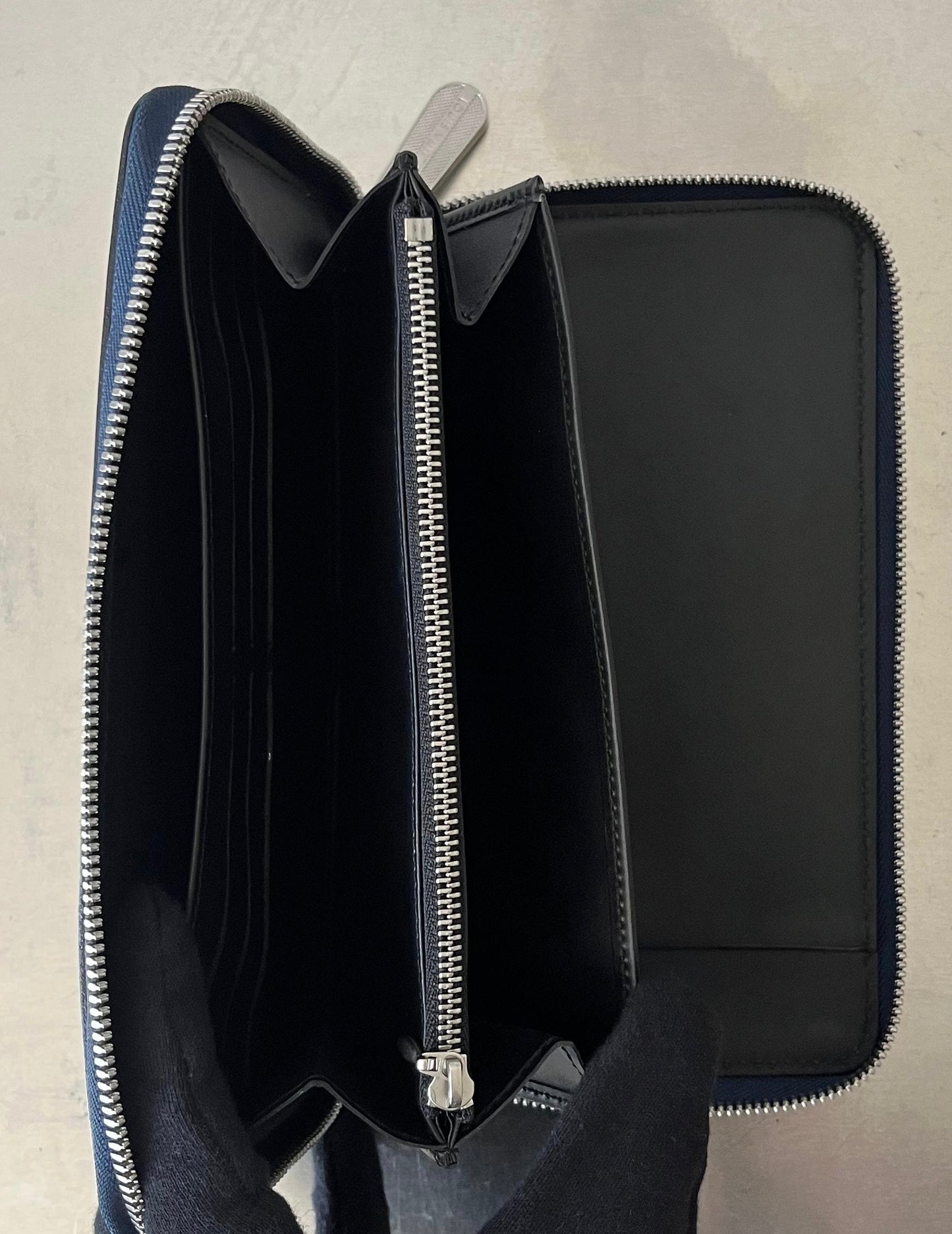 Louis Vuitton Cup Zippy Organizer