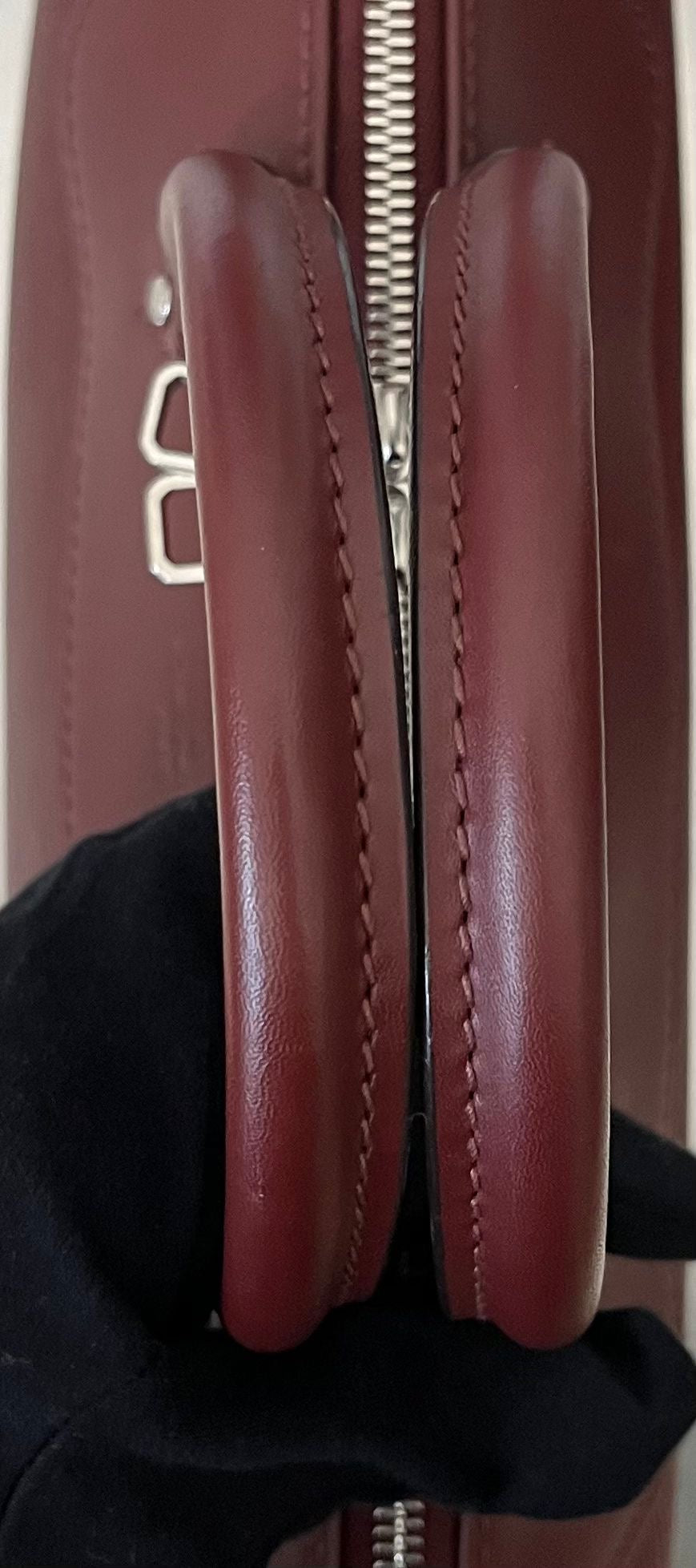 Louis Vuitton Porte Documents Jour Epi