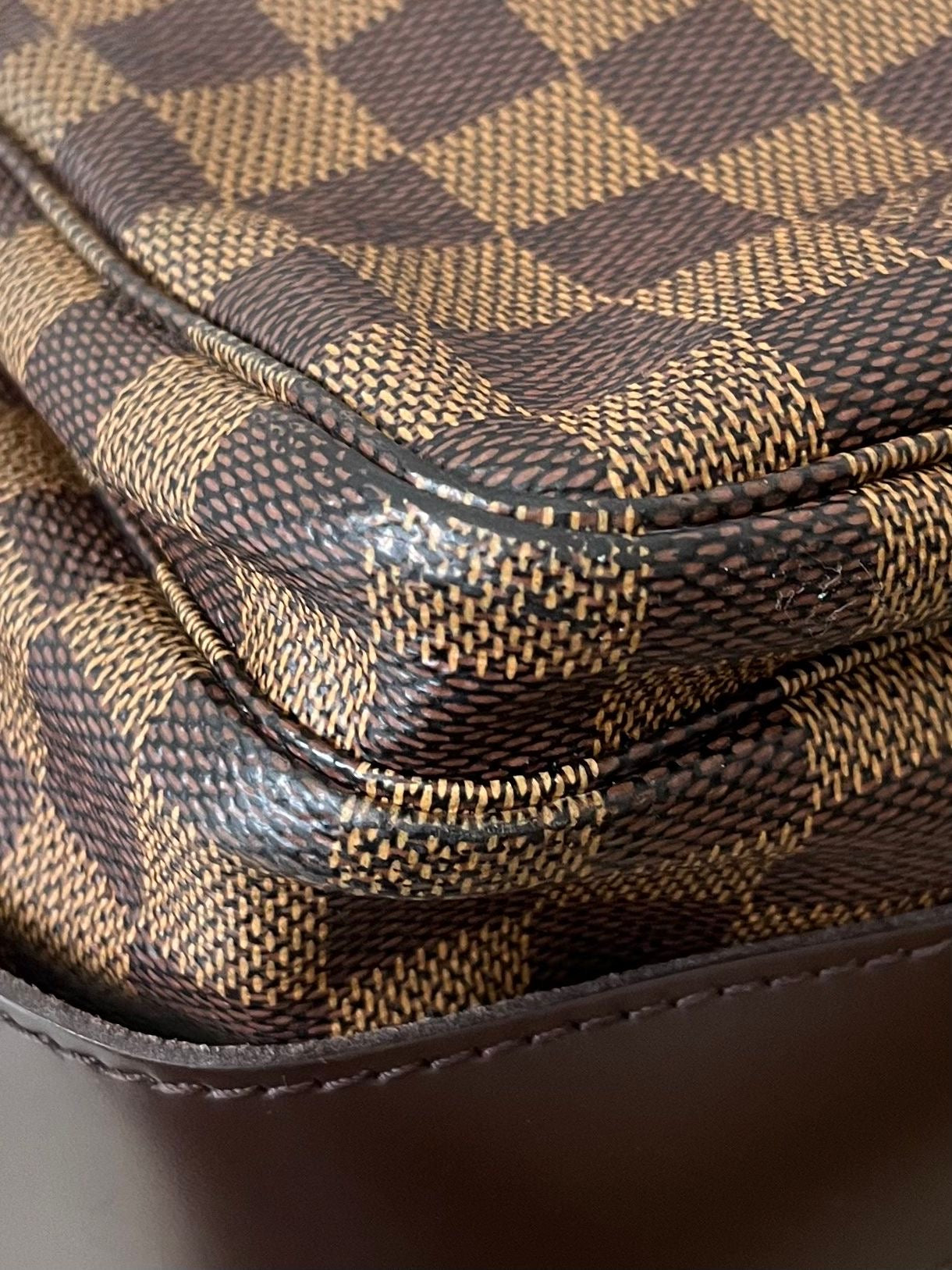 Louis Vuitton Naviglio Messenger