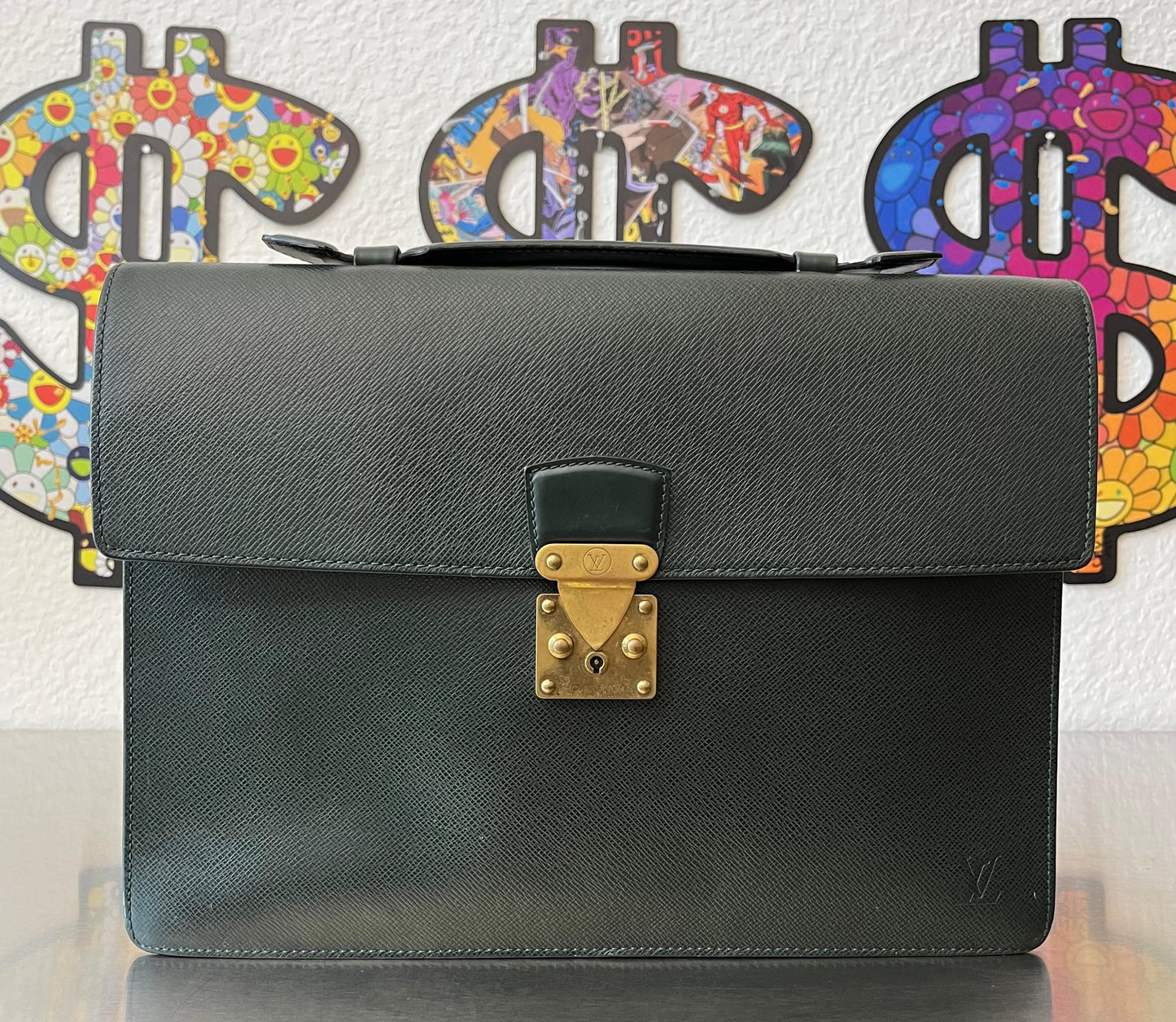 Louis Vuitton Serviette Kourad