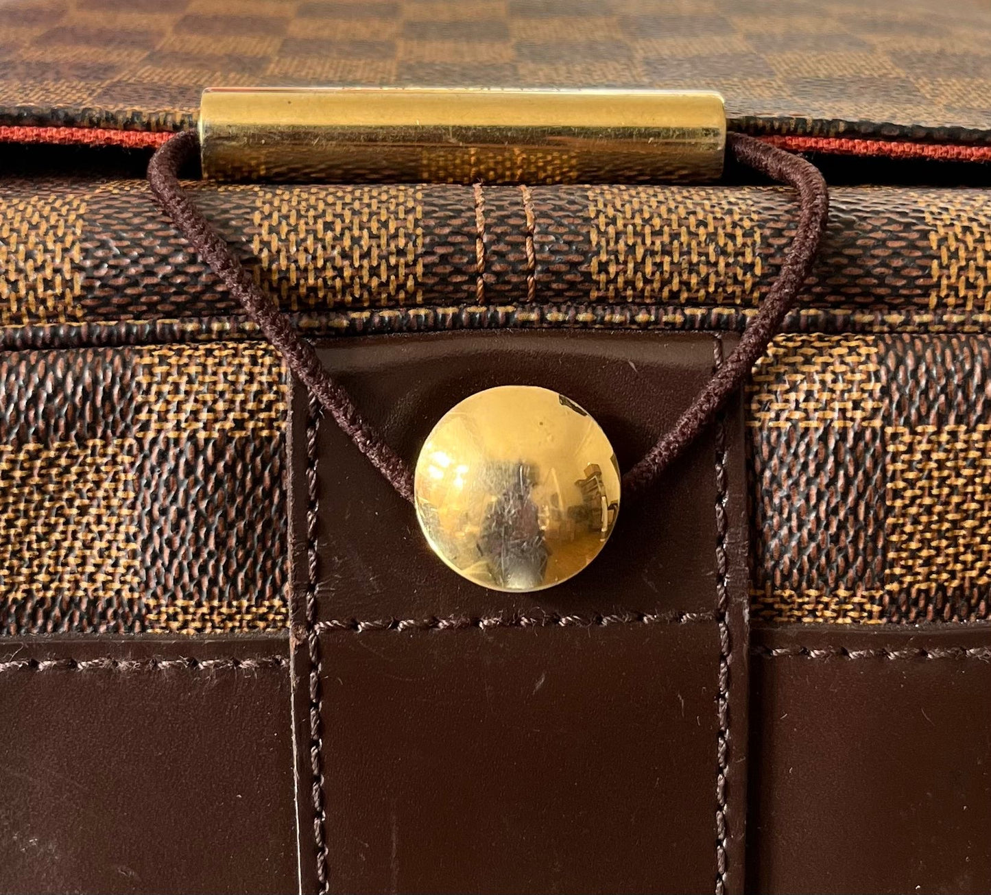 Louis Vuitton Bastille Messenger