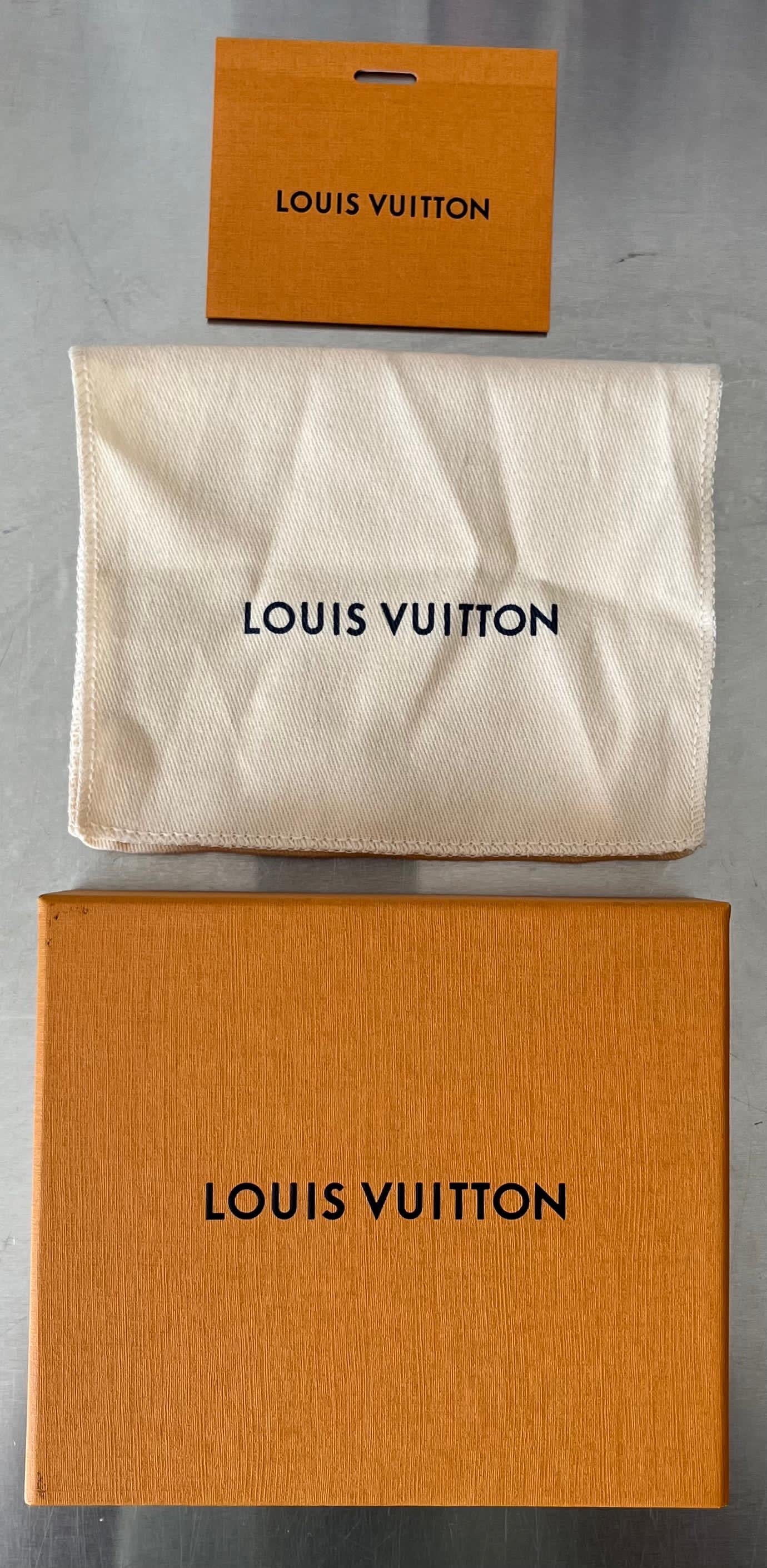 Louis Vuitton Taigarama AirPods Pro Hülle