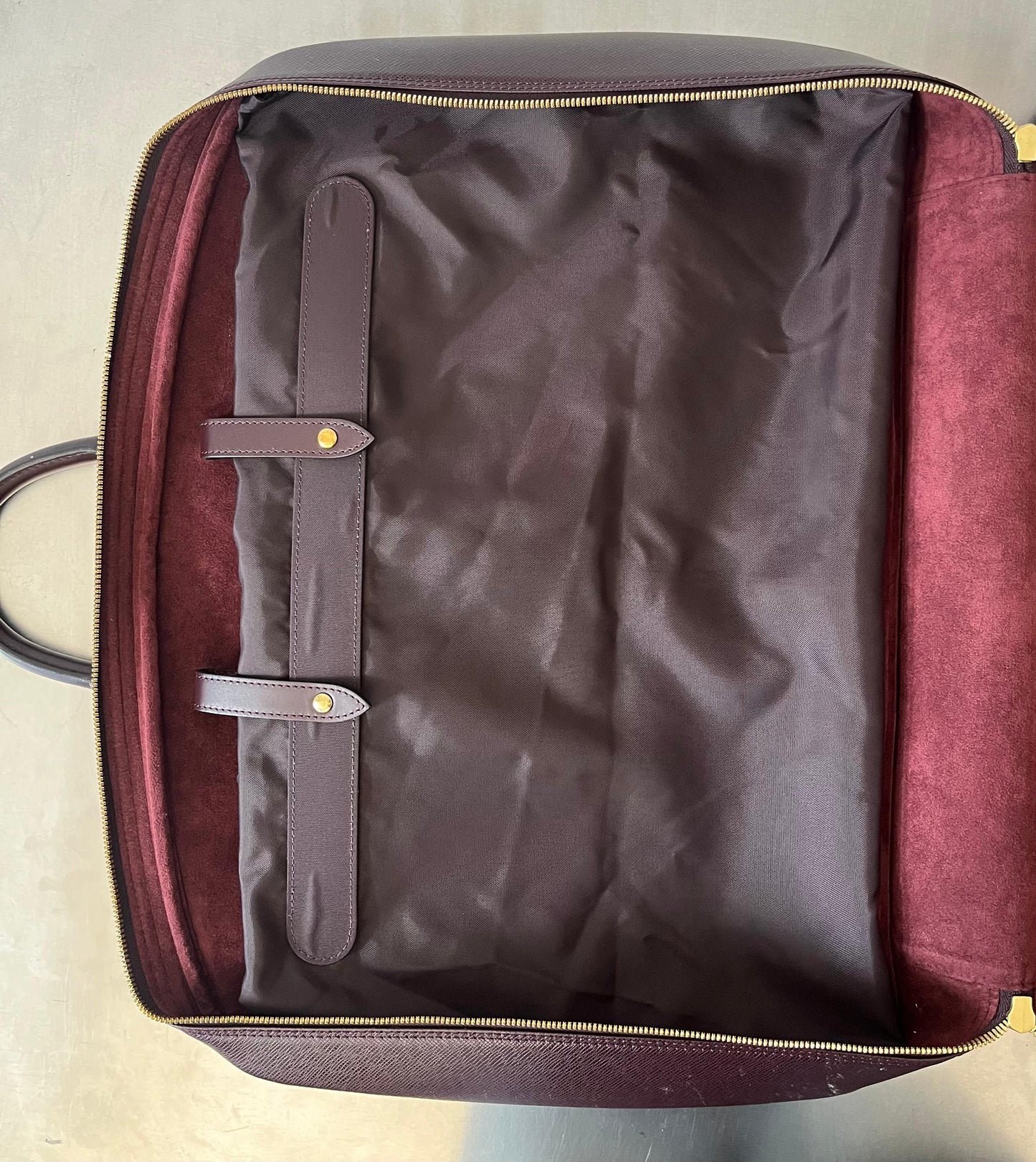 Louis Vuitton Helanga Taiga