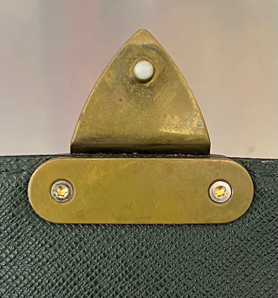 Louis Vuitton Serviette Kourad
