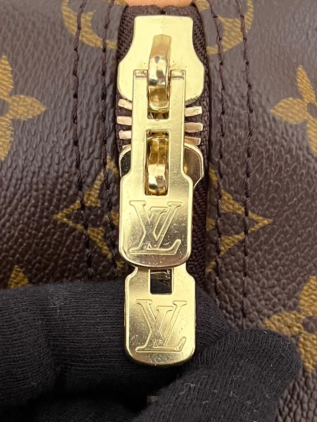 Louis Vuitton Keepall 55 Bandouliere