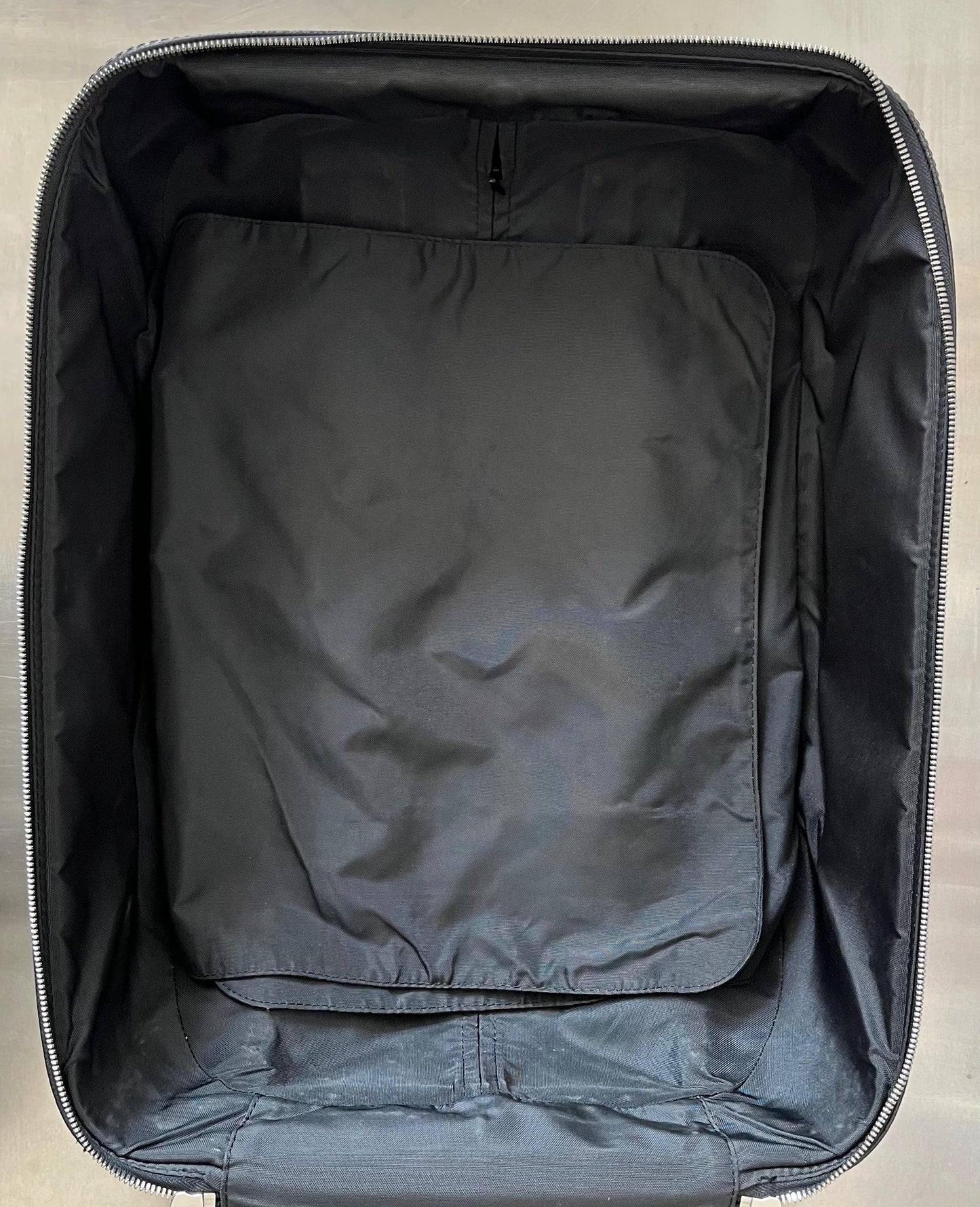 Louis Vuitton Pegase 50 Taiga