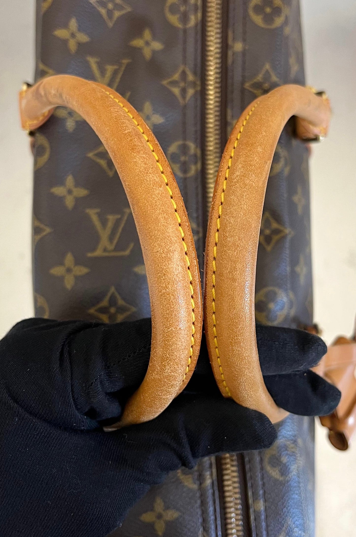 Louis Vuitton Sirius 45