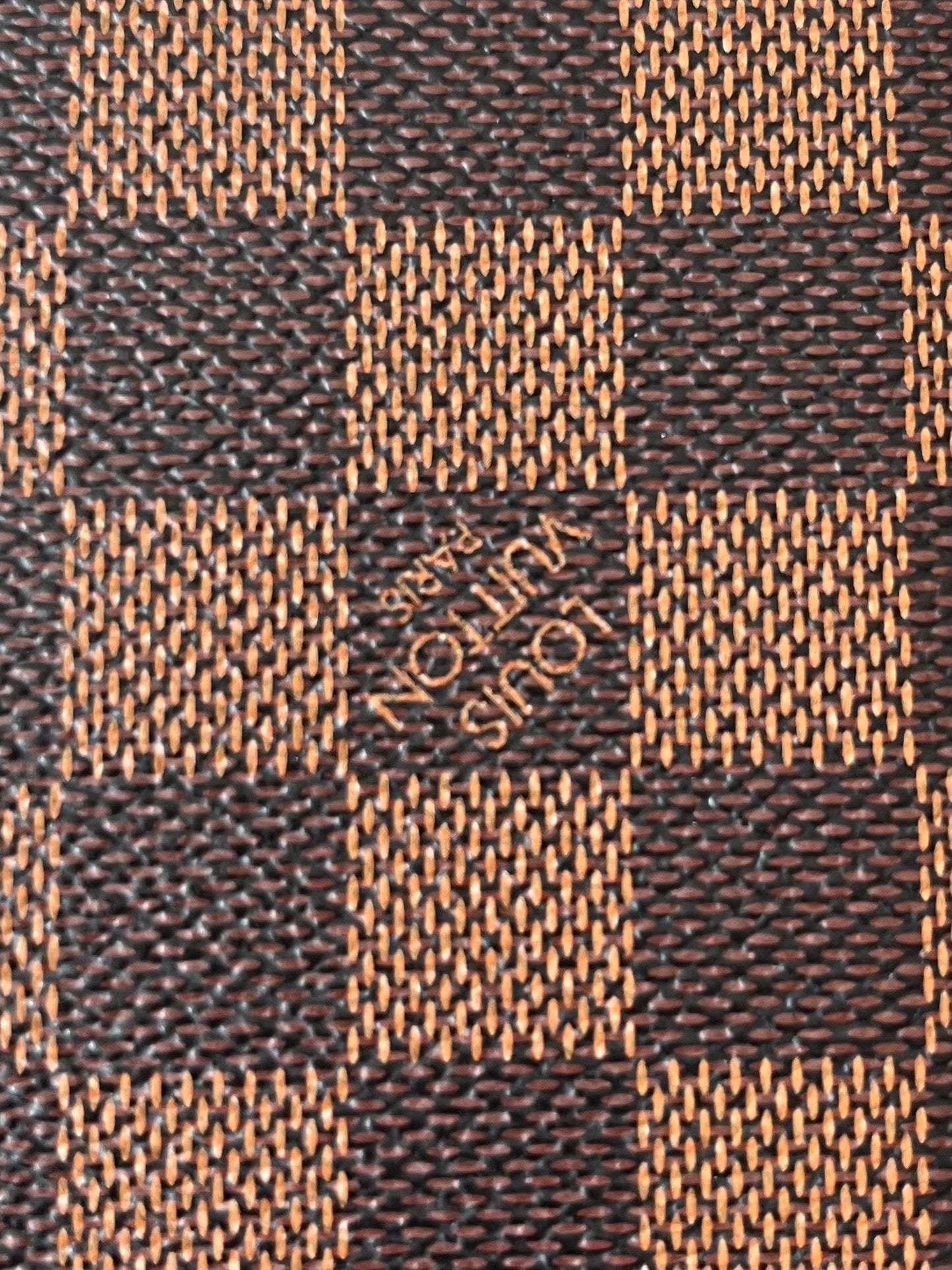 Louis Vuitton Brazza Damier