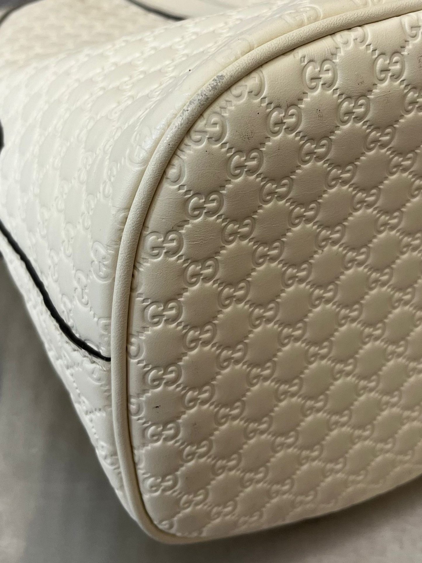 Gucci Micro Guccissima