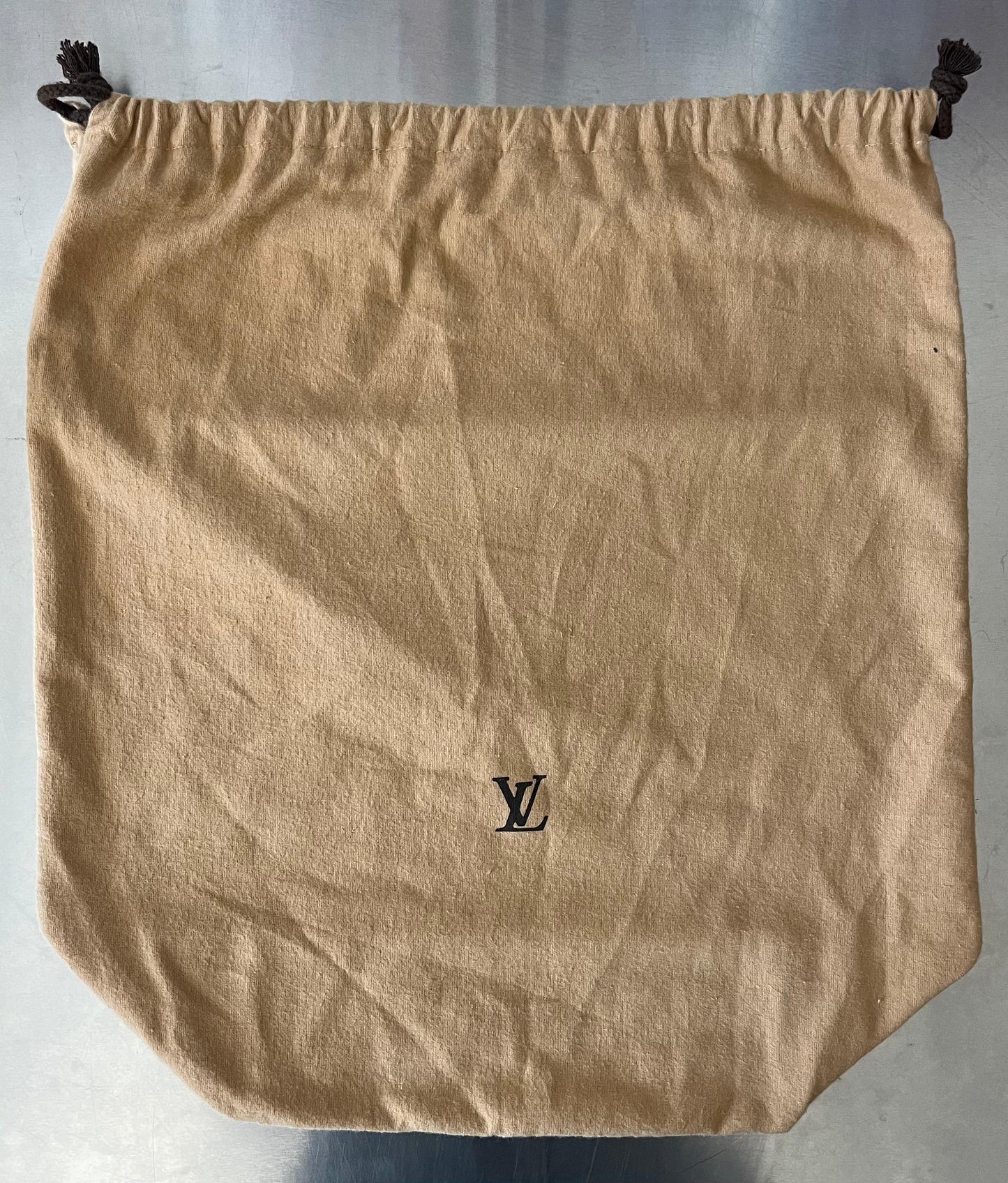 Louis Vuitton Broadway