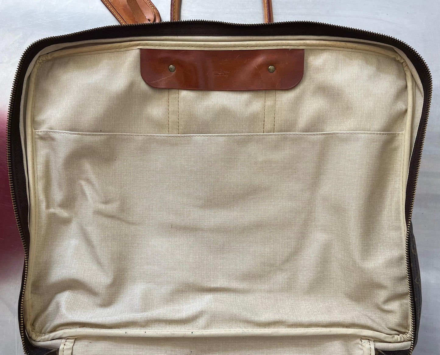 Louis Vuitton Sirius 50