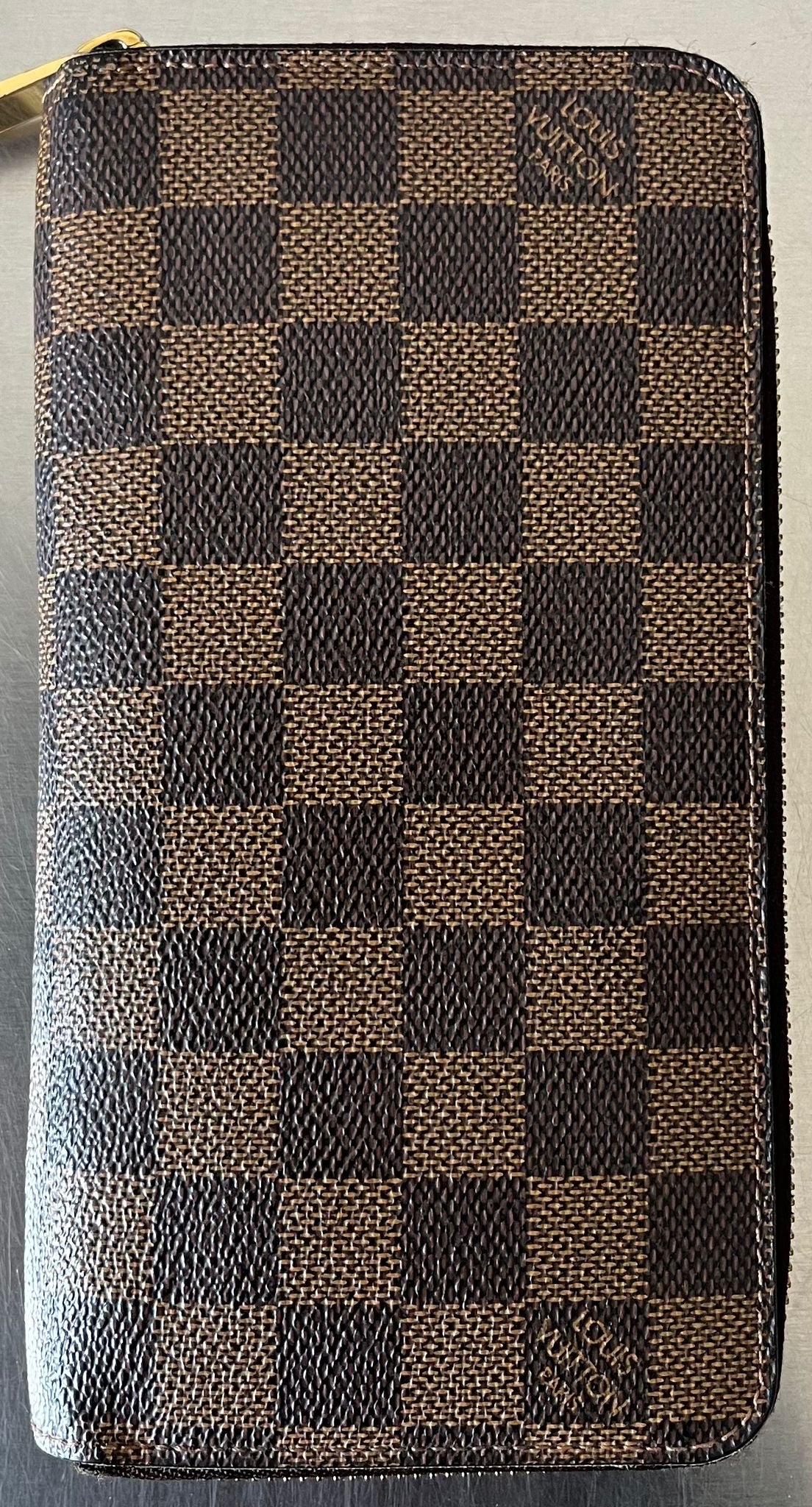 Louis Vuitton Zippy Damier