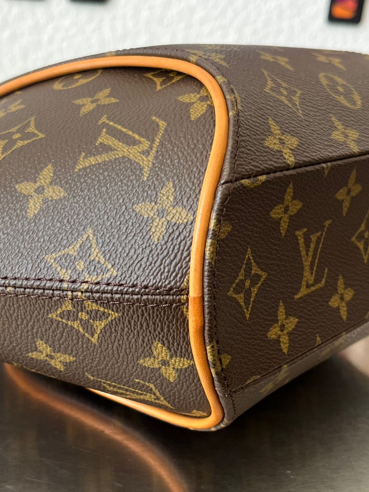 Louis Vuitton Ellipse PM