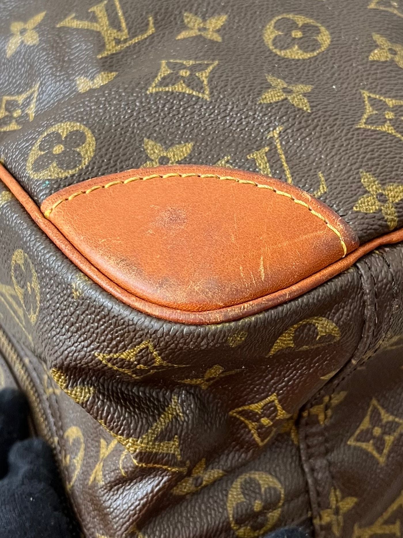 Louis Vuitton Sirius 50
