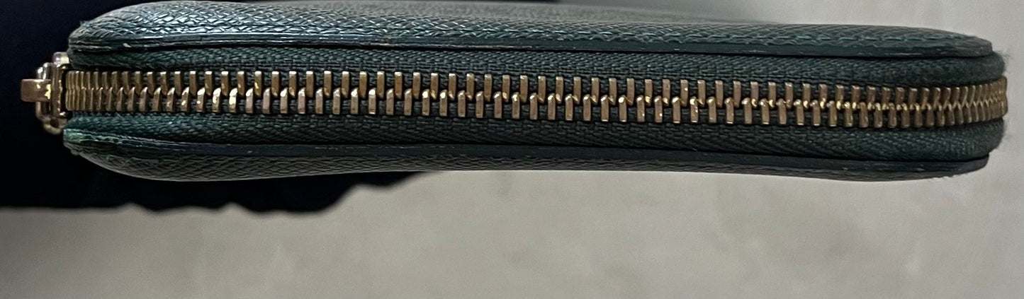 Louis Vuitton Atoll Organizer Taiga (Dunkelgrün)