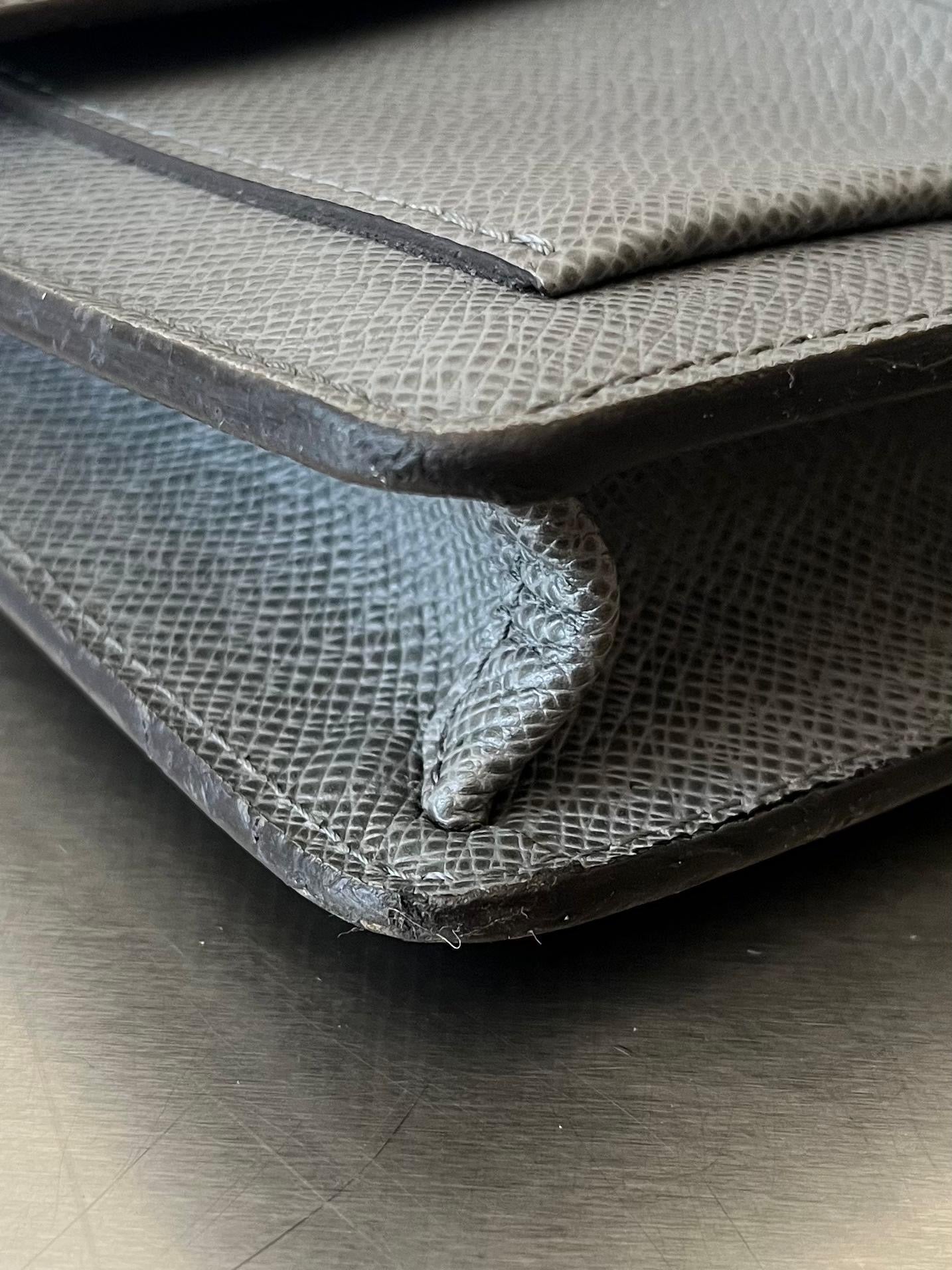 Louis Vuitton Neo Bellaia Taiga Leder