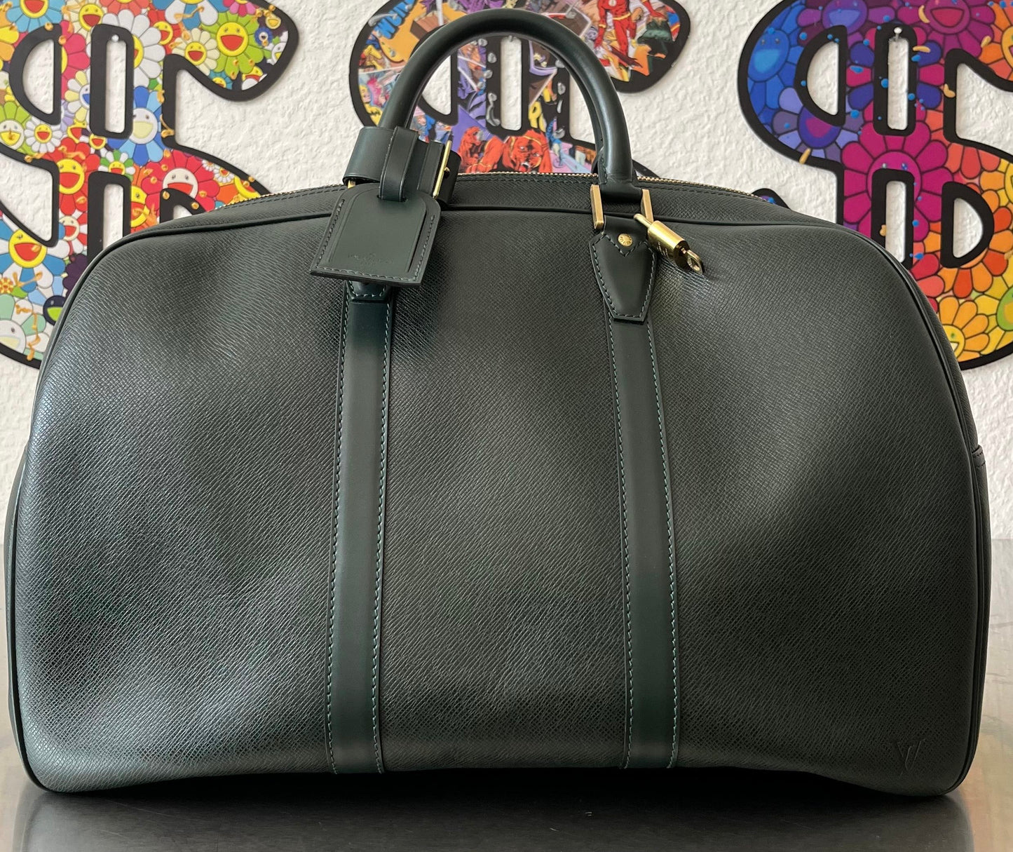 Louis Vuitton Kendall PM Taiga Leder