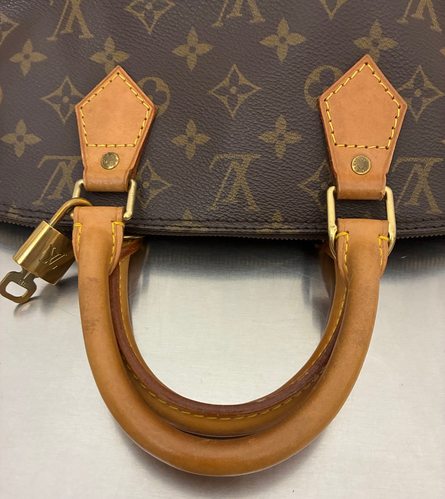 Louis Vuitton Alma PM