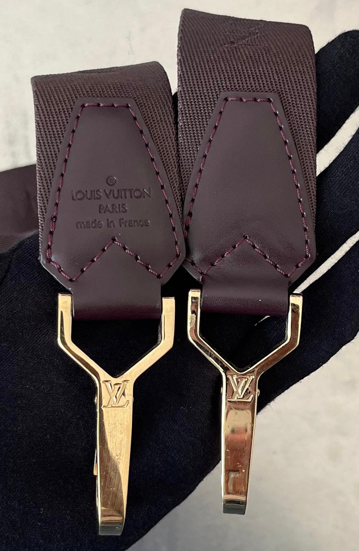 Louis Vuitton Kendall PM Taiga Leder