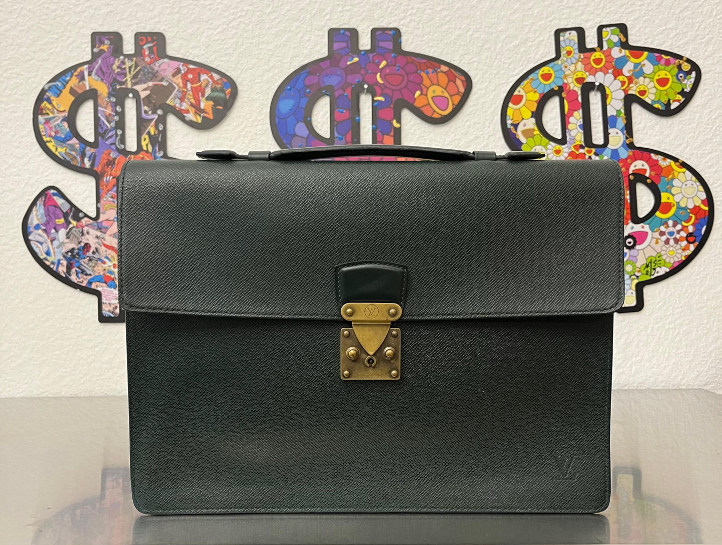 Louis Vuitton Serviette Kourad