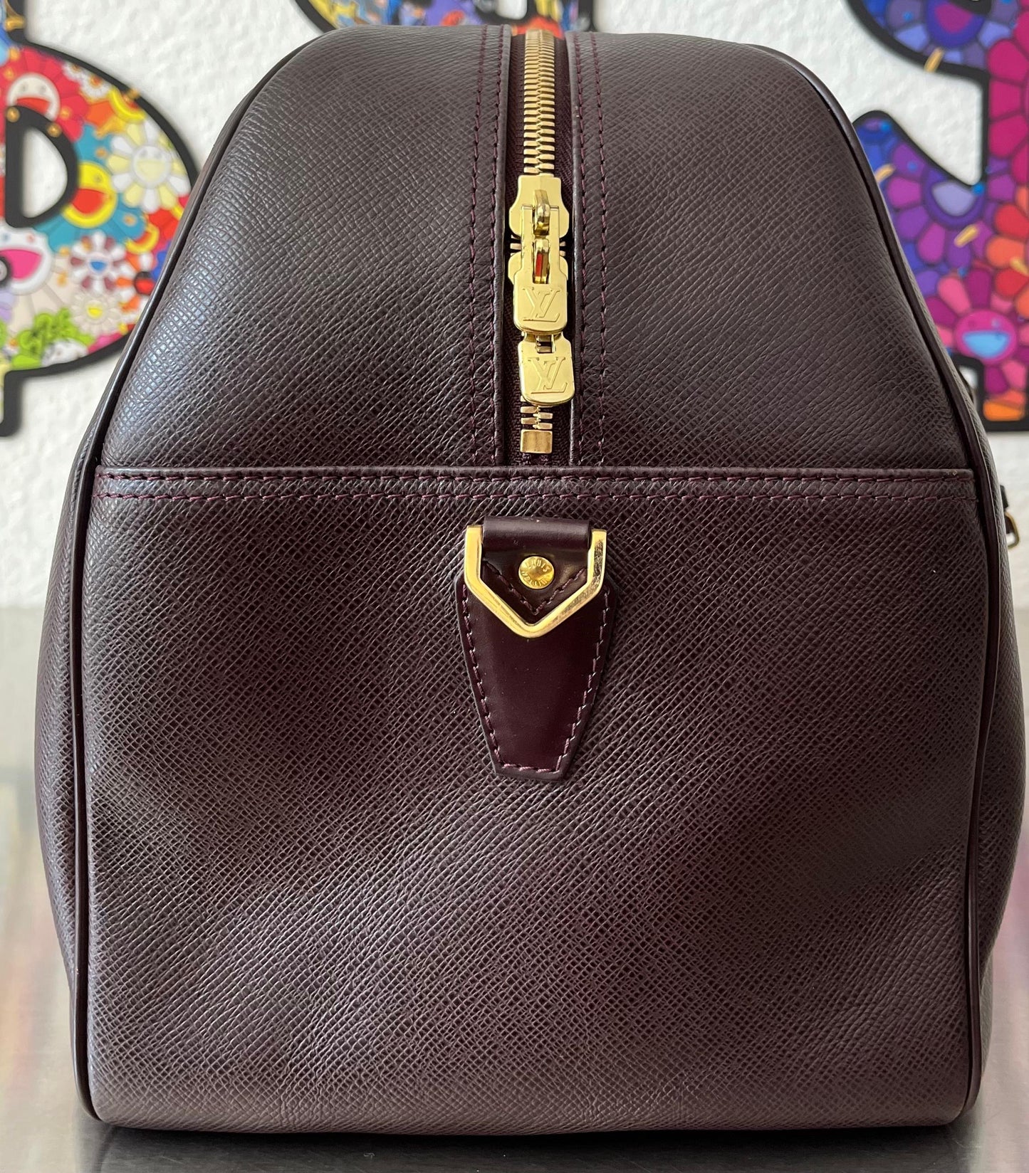Louis Vuitton Kendall PM Taiga Leder