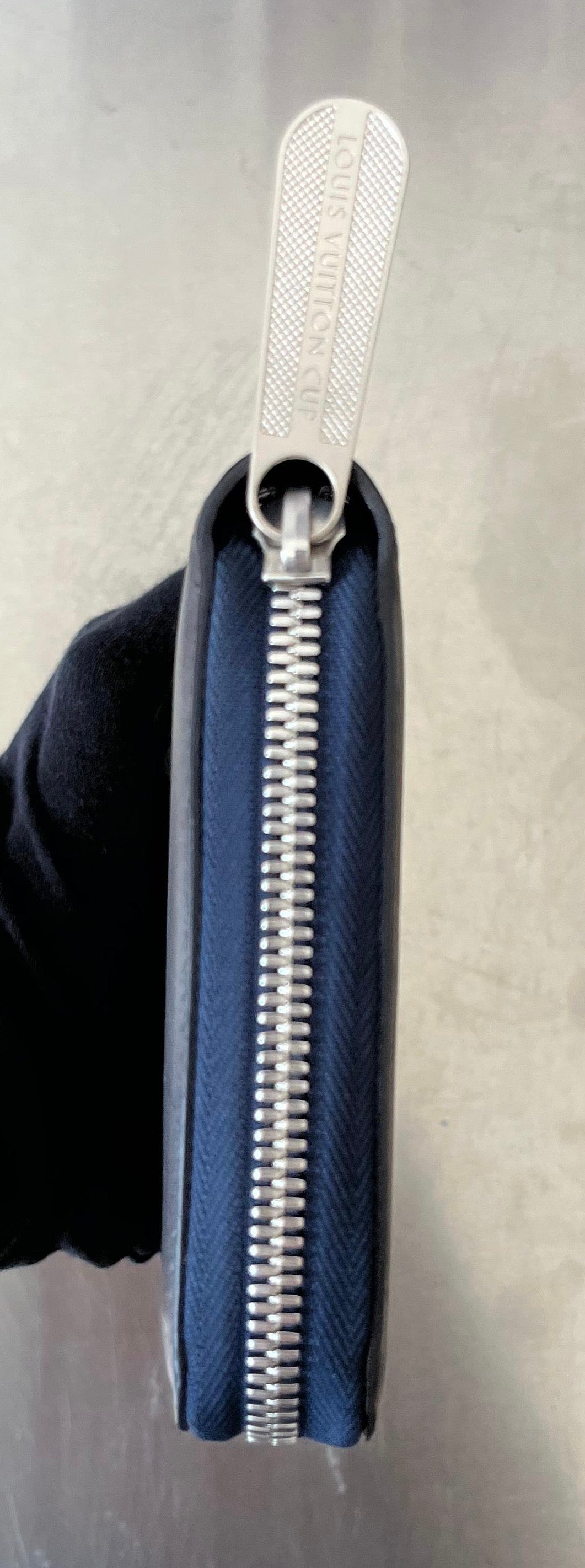 Louis Vuitton Cup Zippy Organizer