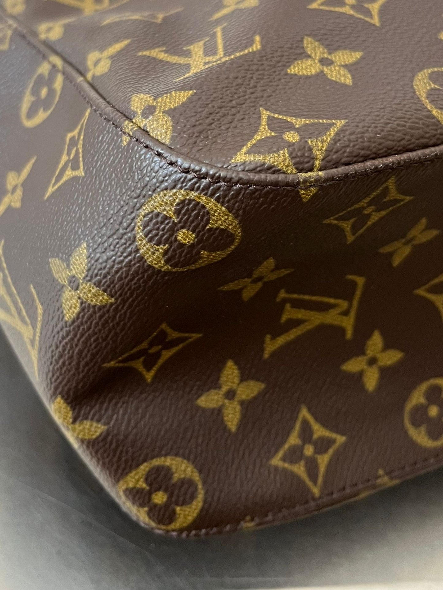 Louis Vuitton Looping GM