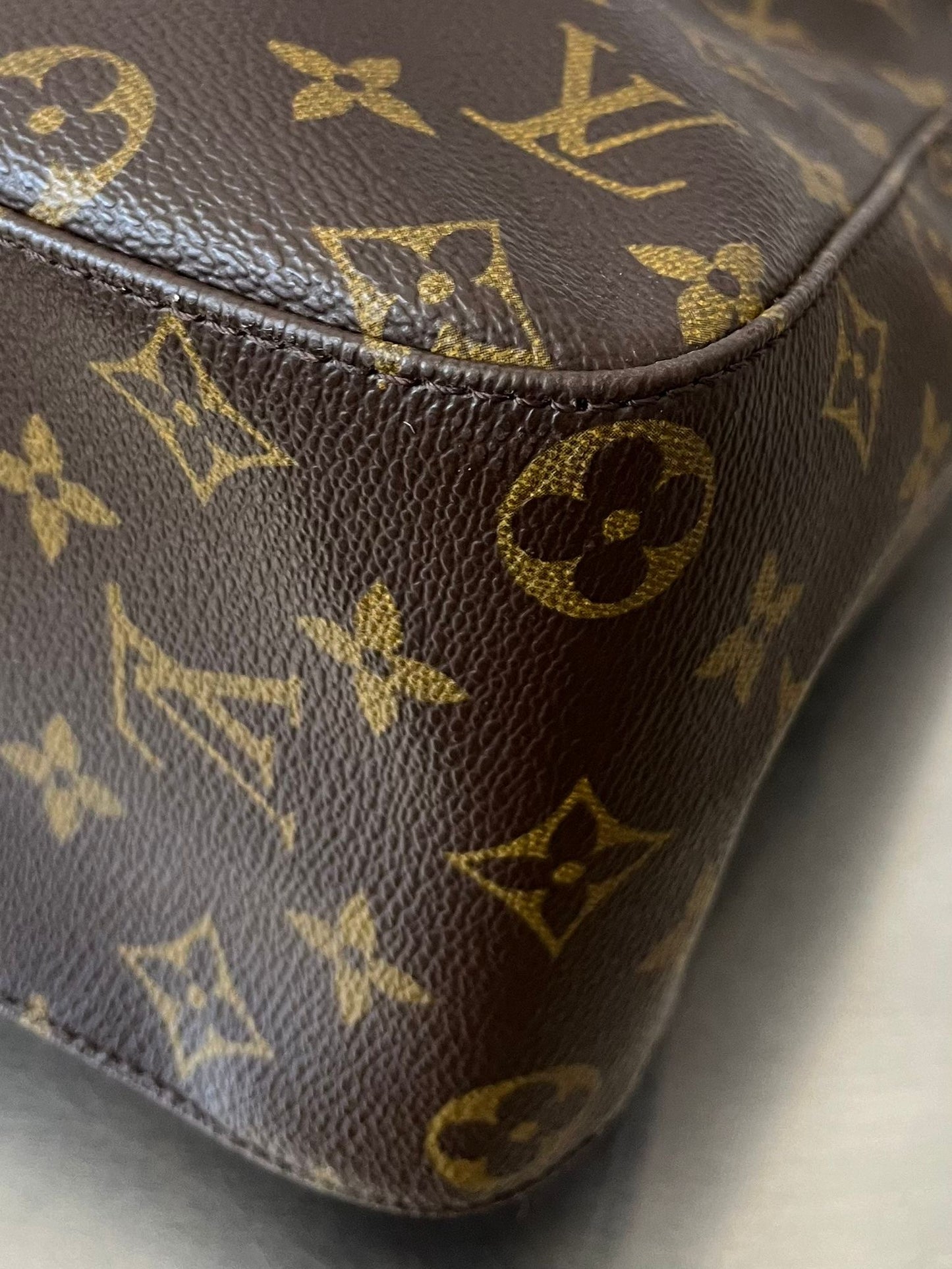 Louis Vuitton Looping GM
