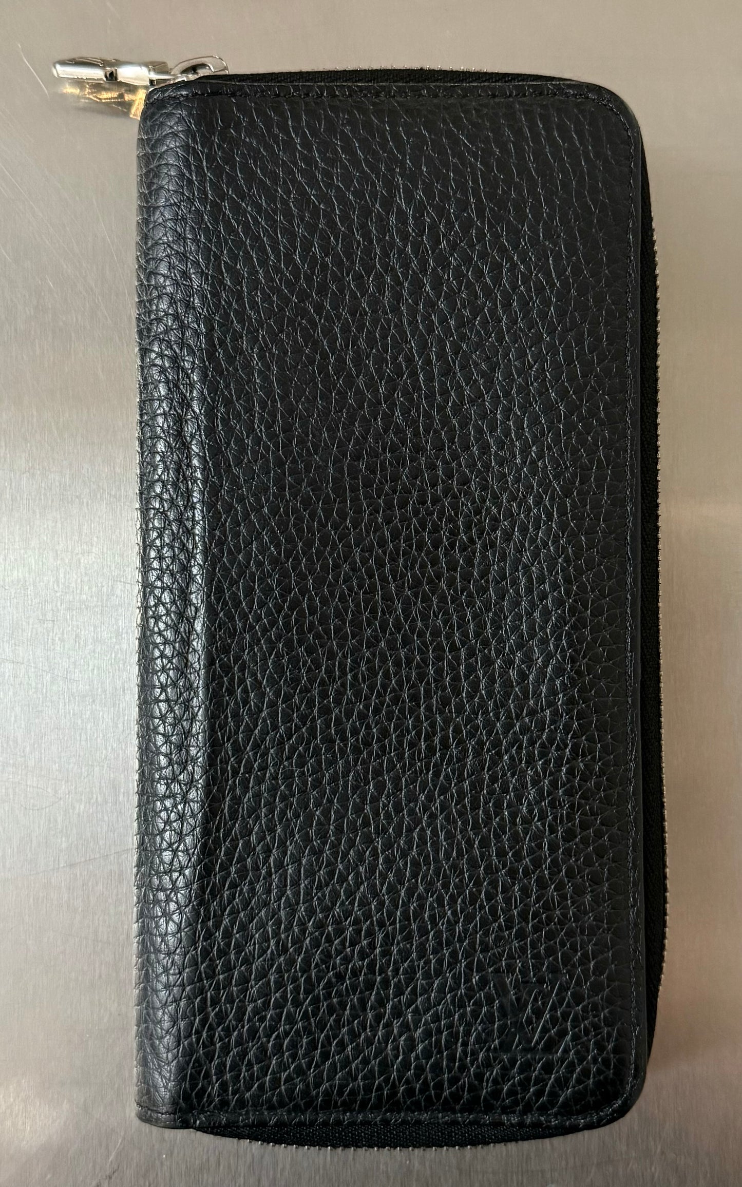 Louis Vuitton Zippy Vertical Taurillon Leder