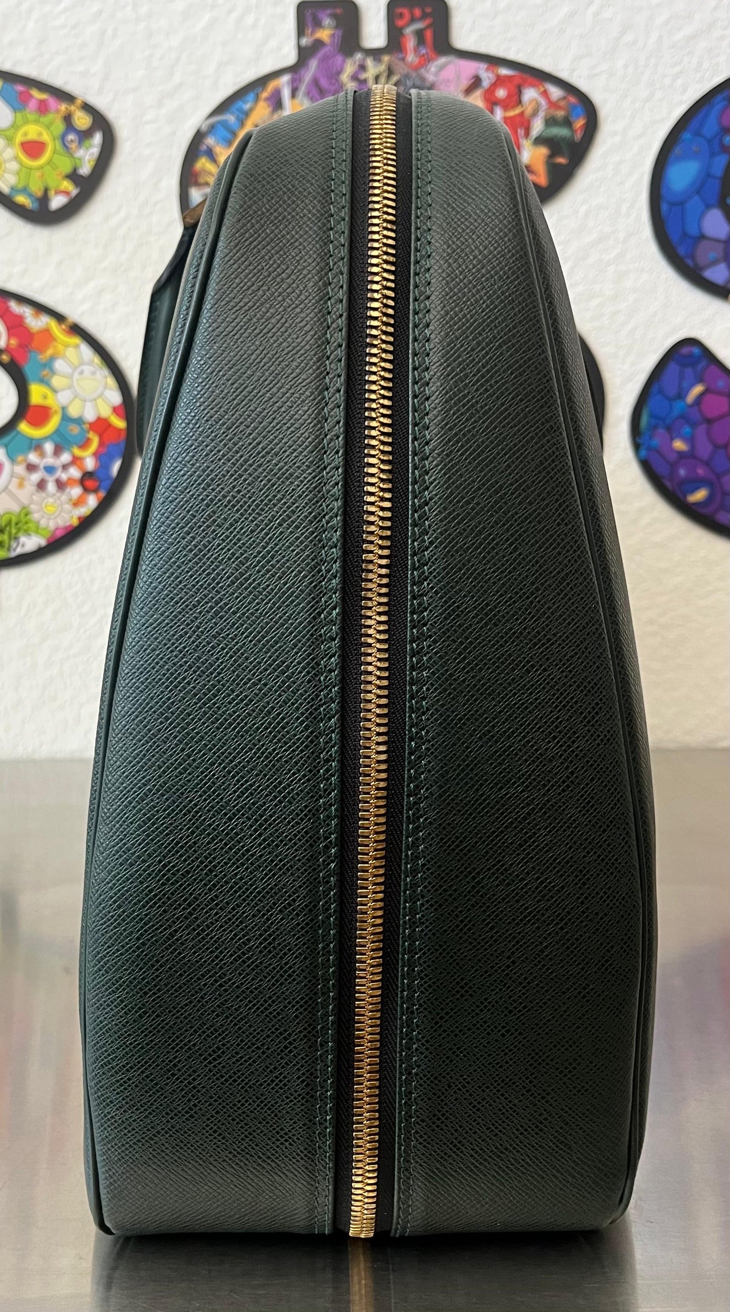 Louis Vuitton Helanga Taiga