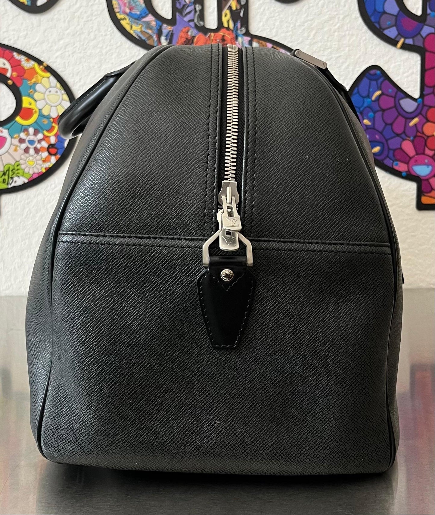 Louis Vuitton Kendall GM Taiga Leder