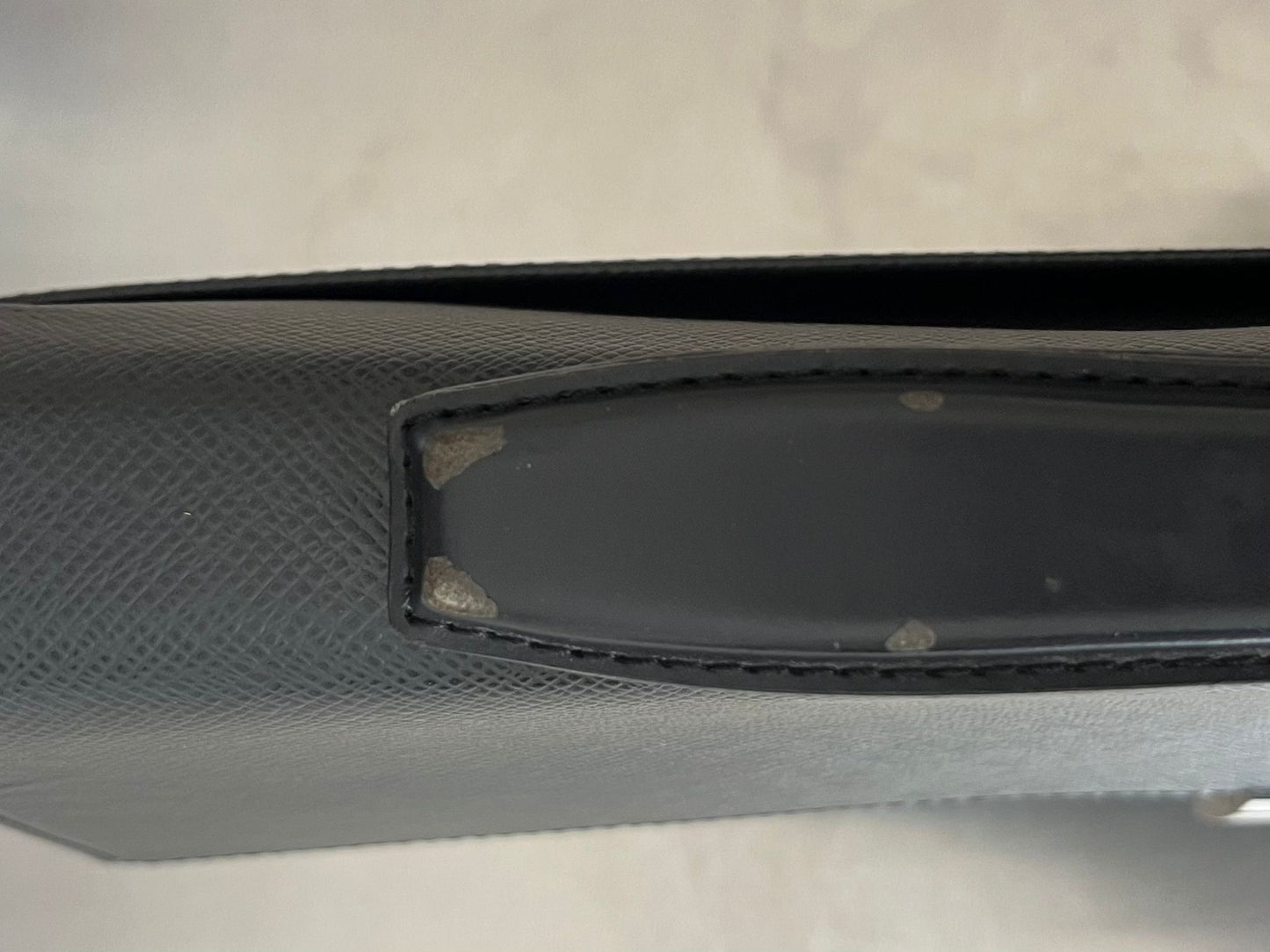 Louis Vuitton Angara Taiga