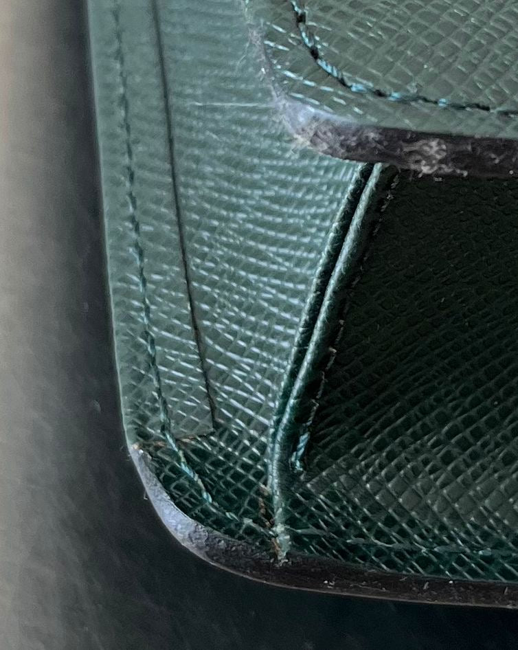 Louis Vuitton Serviette Kourad