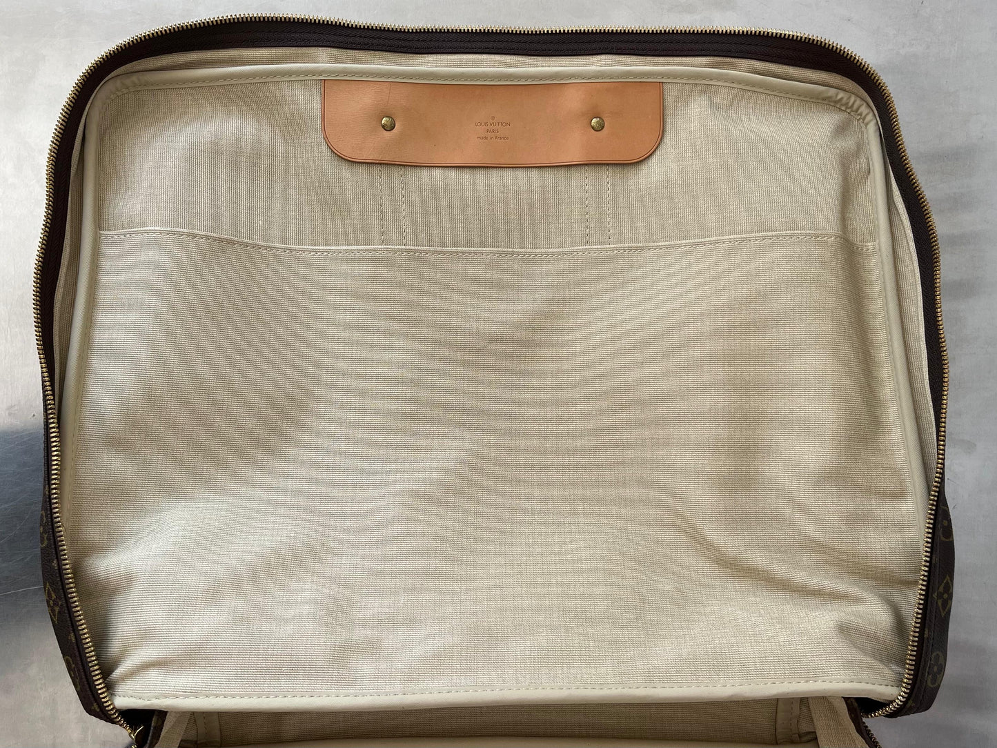 Louis Vuitton Sirius 50
