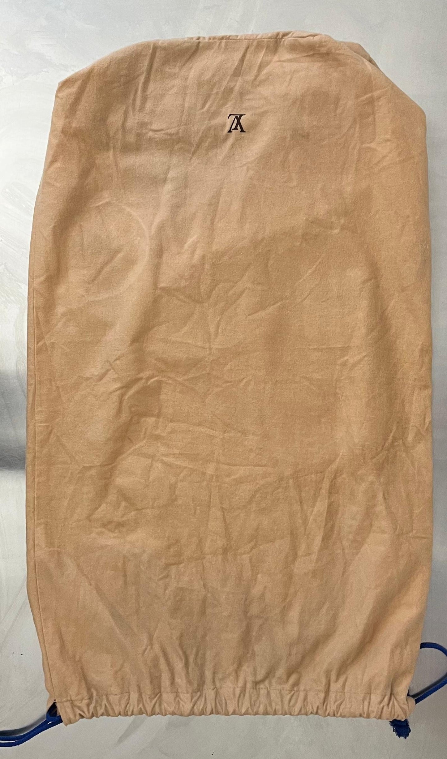 Louis Vuitton Helanga Taiga