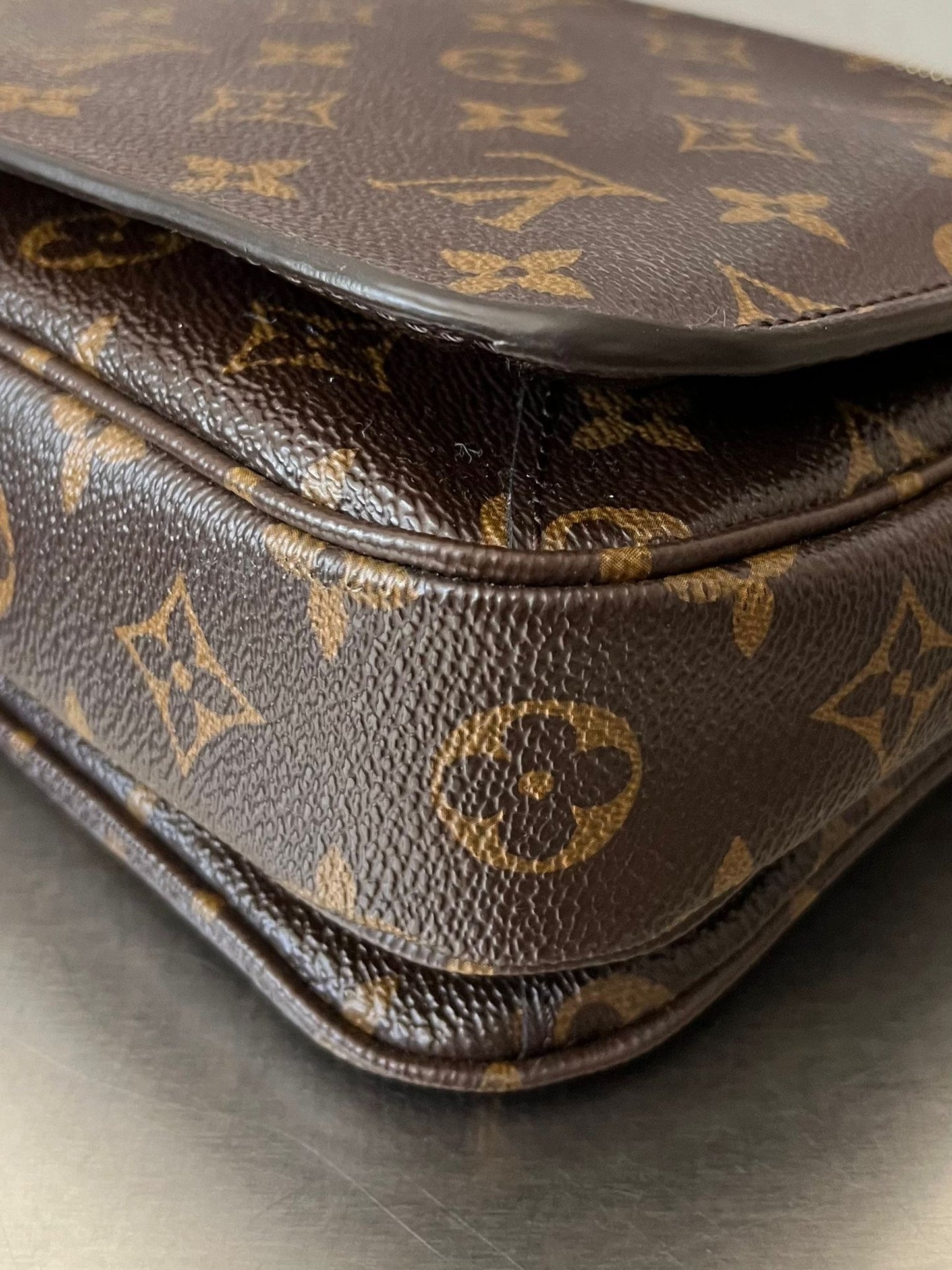 Louis Vuitton Metis Pochette MM
