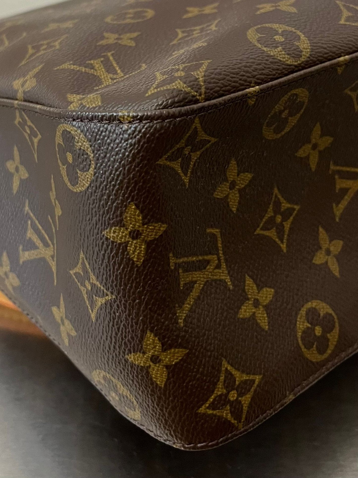 Louis Vuitton Looping GM