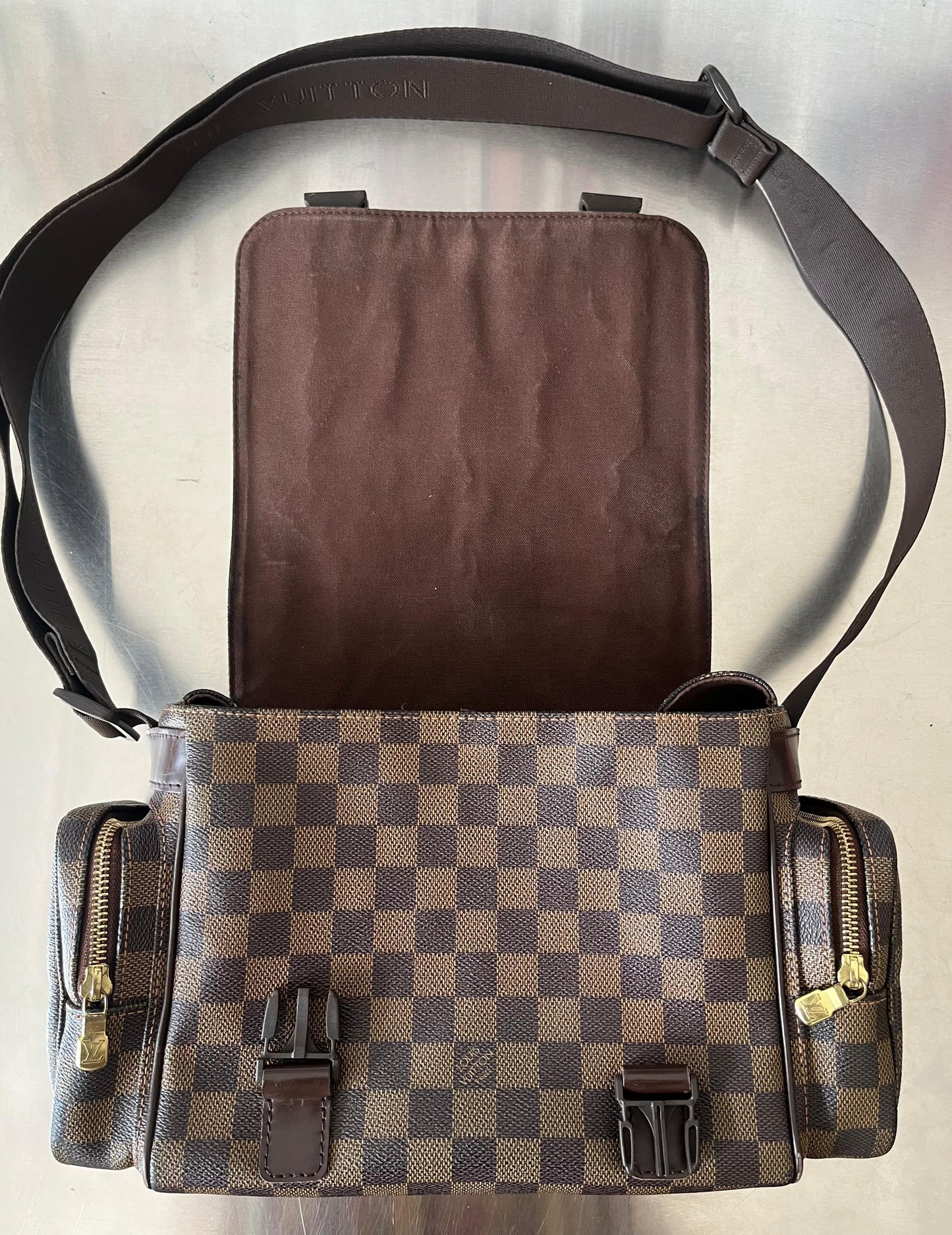 Louis Vuitton Reporter Melville